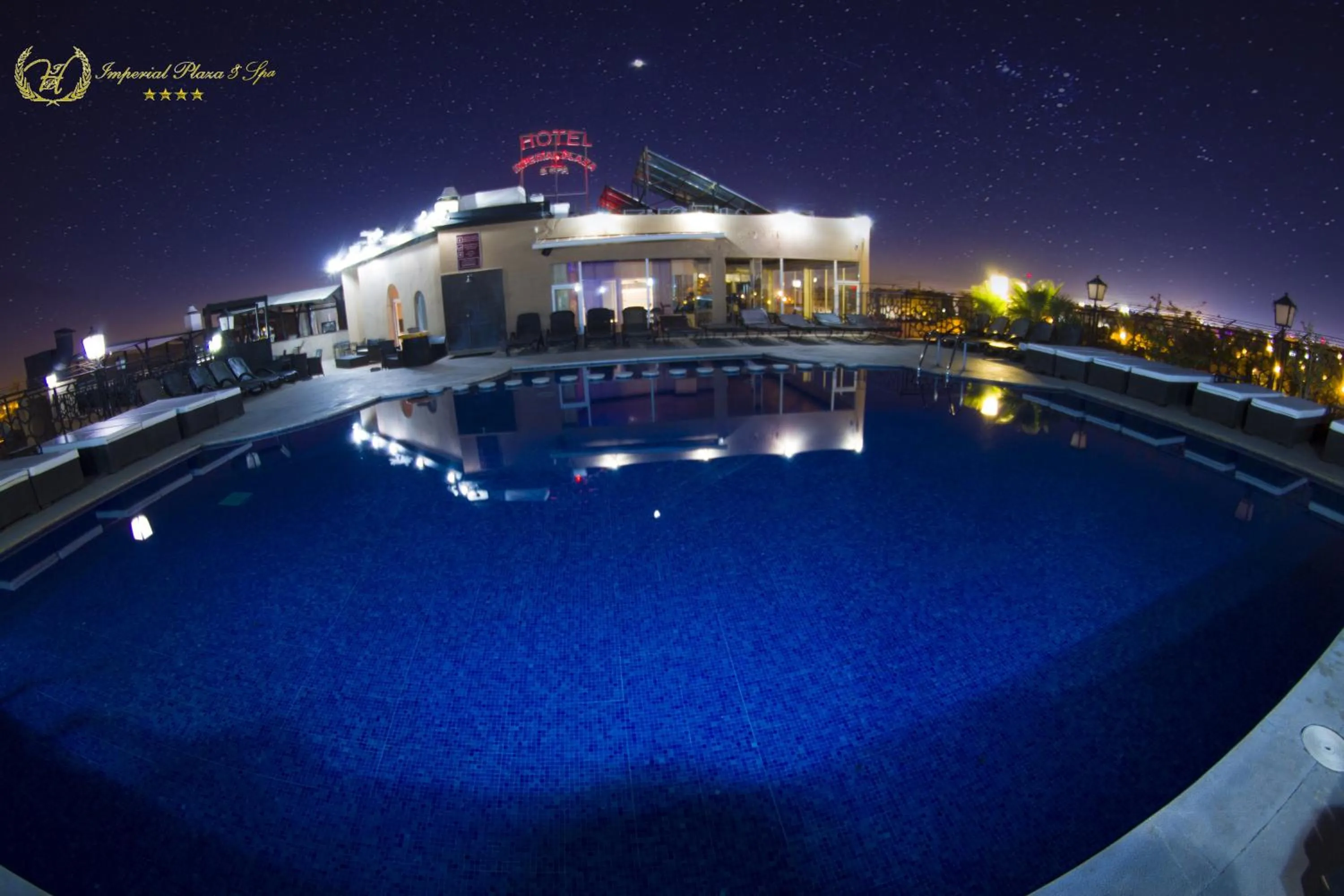 Swimming pool in Hotel Imperial Plaza & Spa