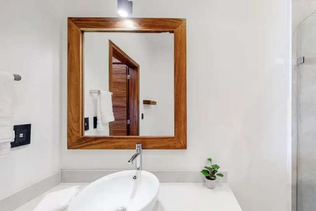 Bathroom in Spacious Condo, beautiful pool, Wi-Fi - Casa Kaanal 104