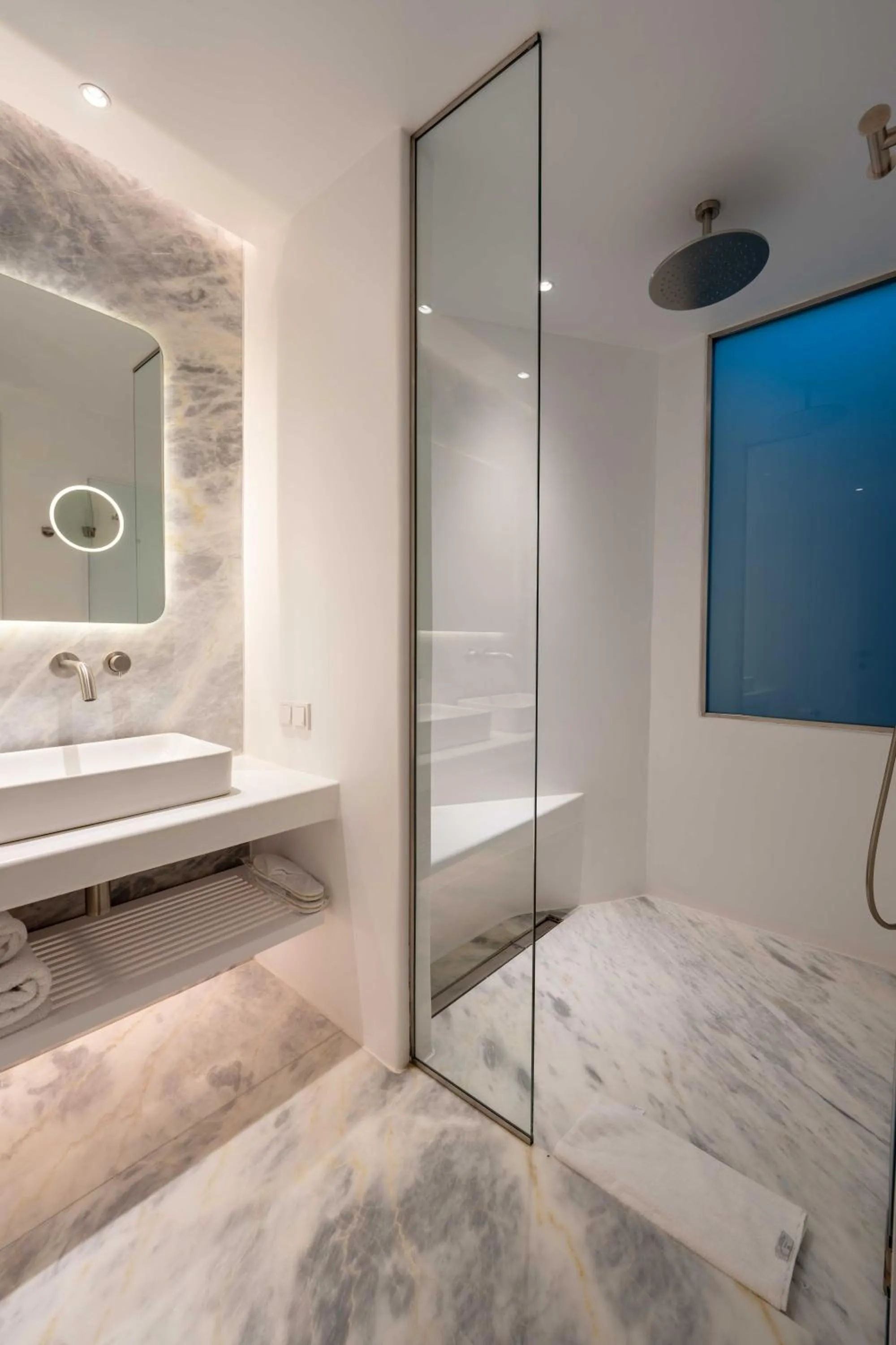 Bathroom, Bed in Nomia Sunset Suites Mykonos