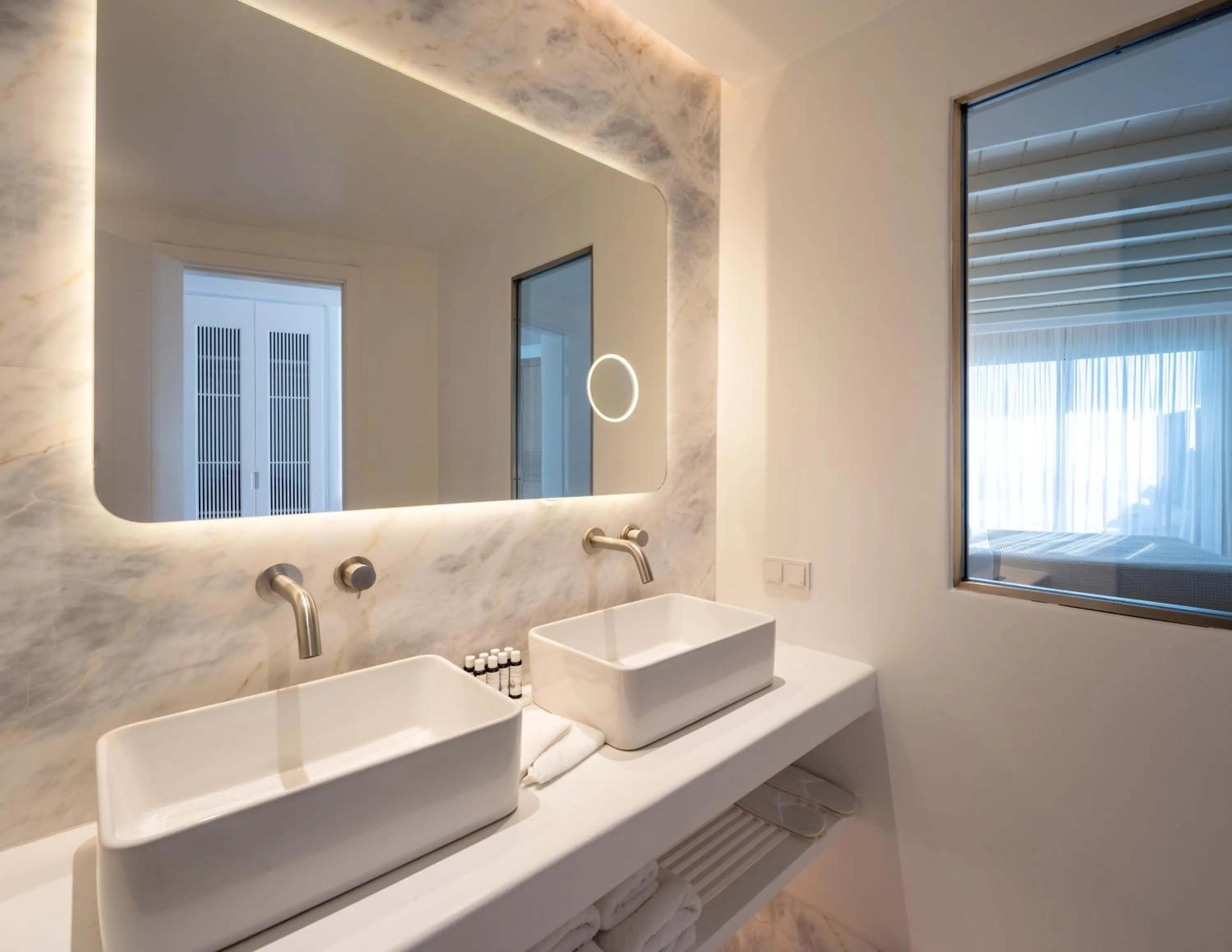 Bathroom in Nomia Sunset Suites Mykonos