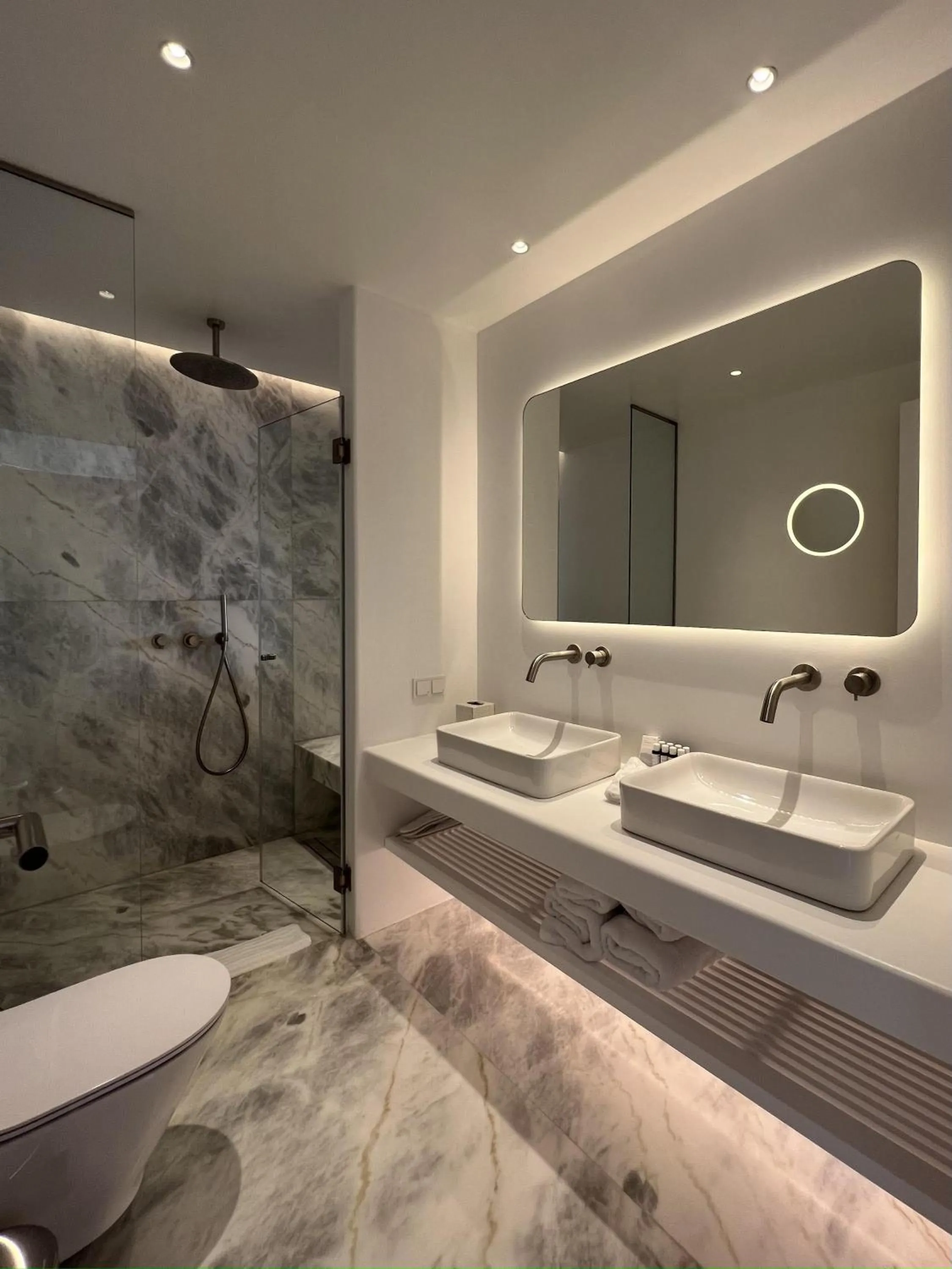 Bathroom in Nomia Sunset Suites Mykonos