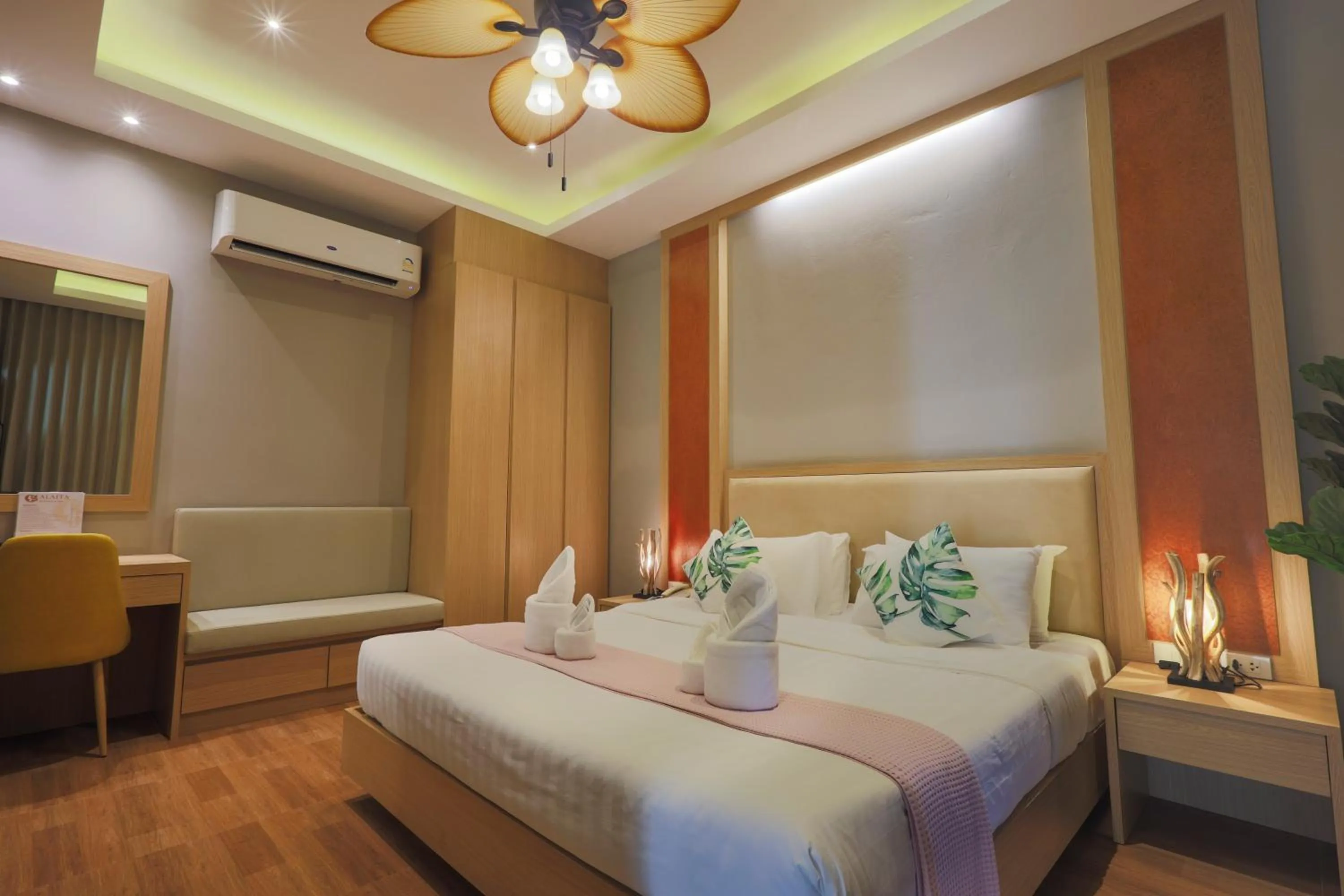 Bed in Alaita Boutique Phuket