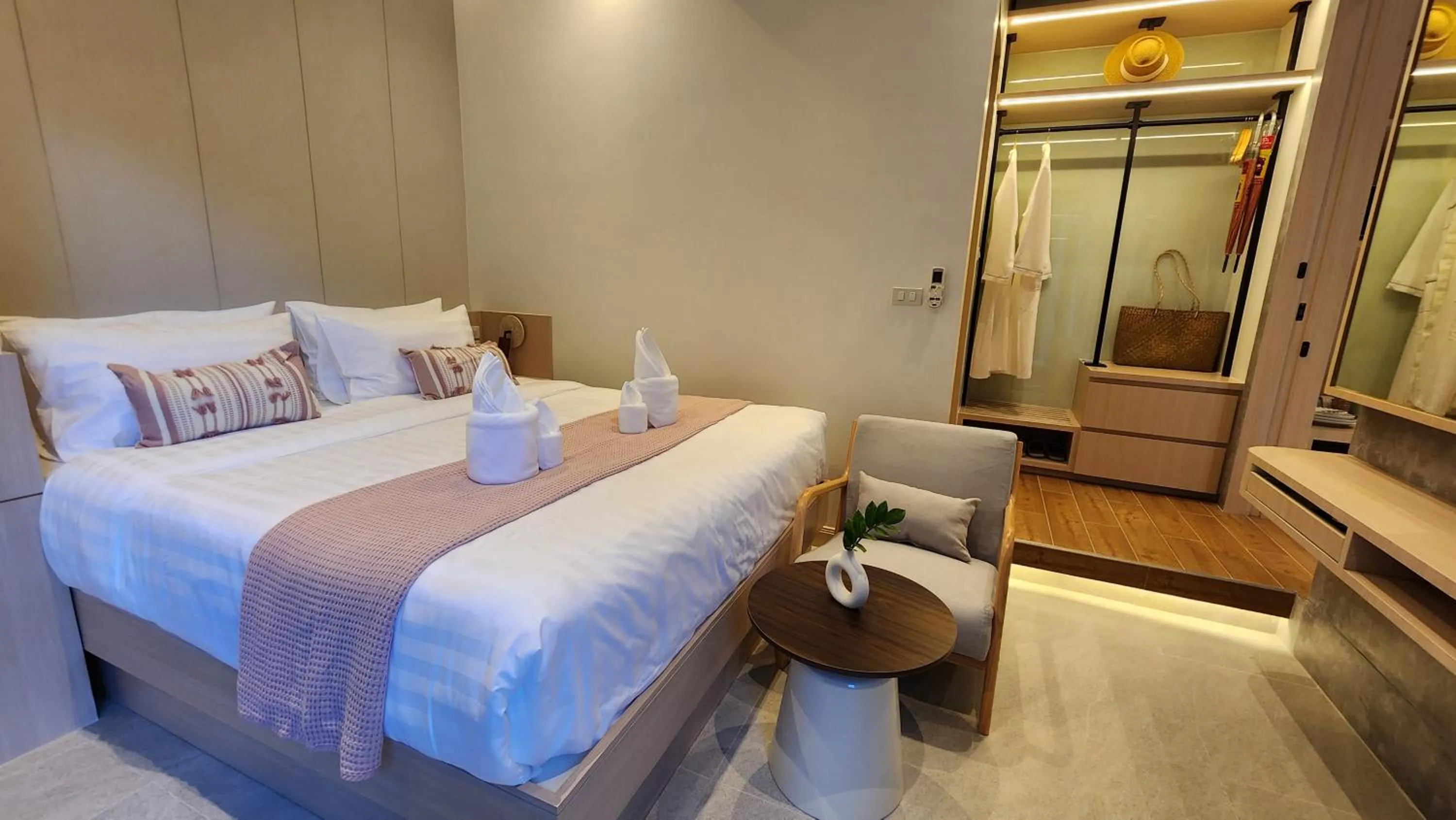 Bed in Alaita Boutique Phuket