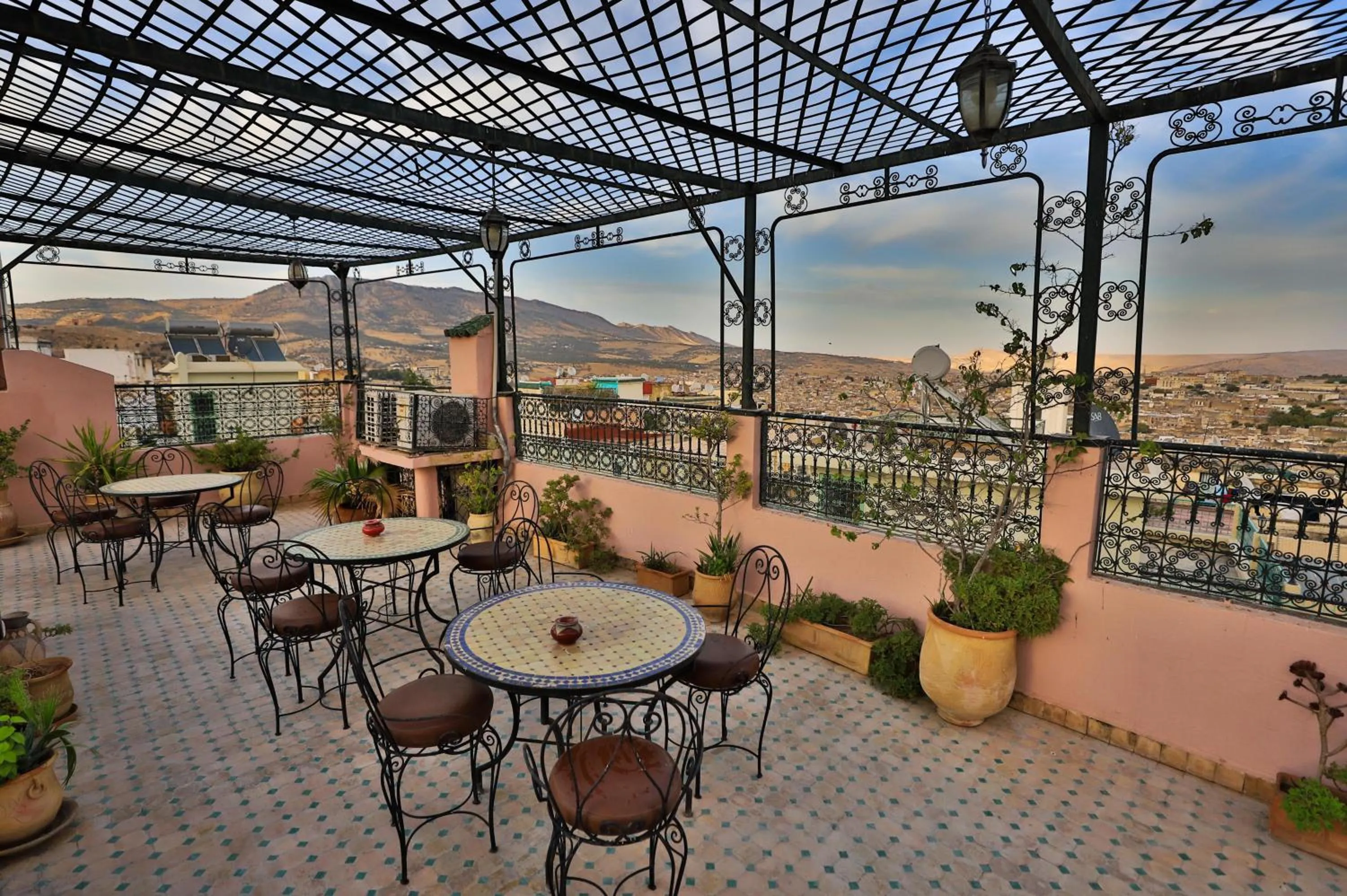 Riad Dar Chrifa - Luxury Escape