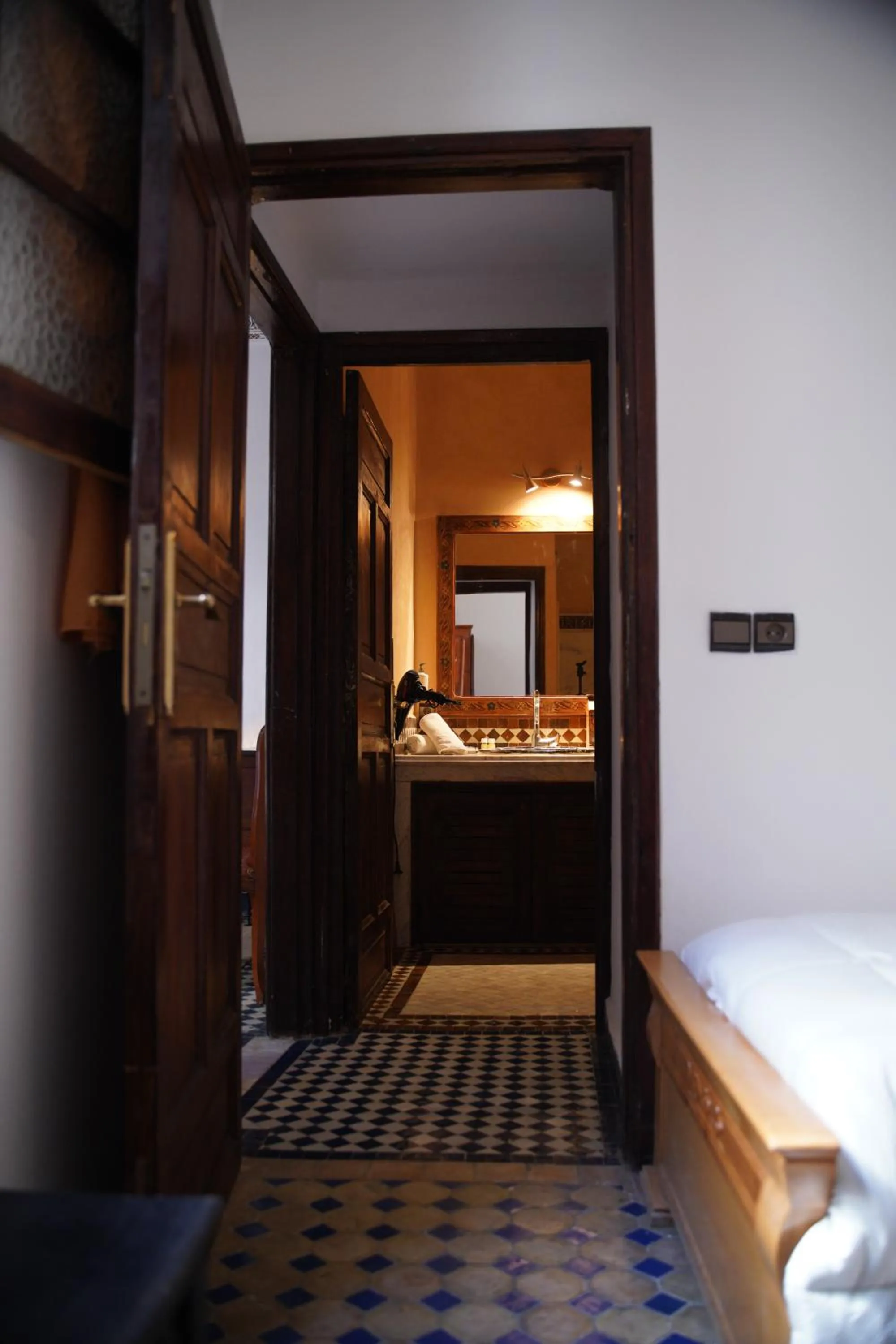 Bed in Riad Dar Chrifa - Luxury Escape