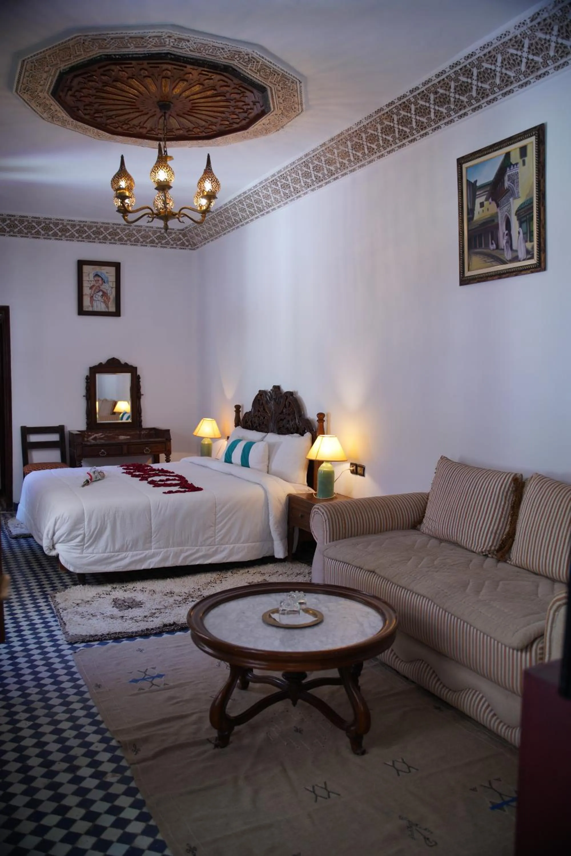 Bed in Riad Dar Chrifa - Luxury Escape