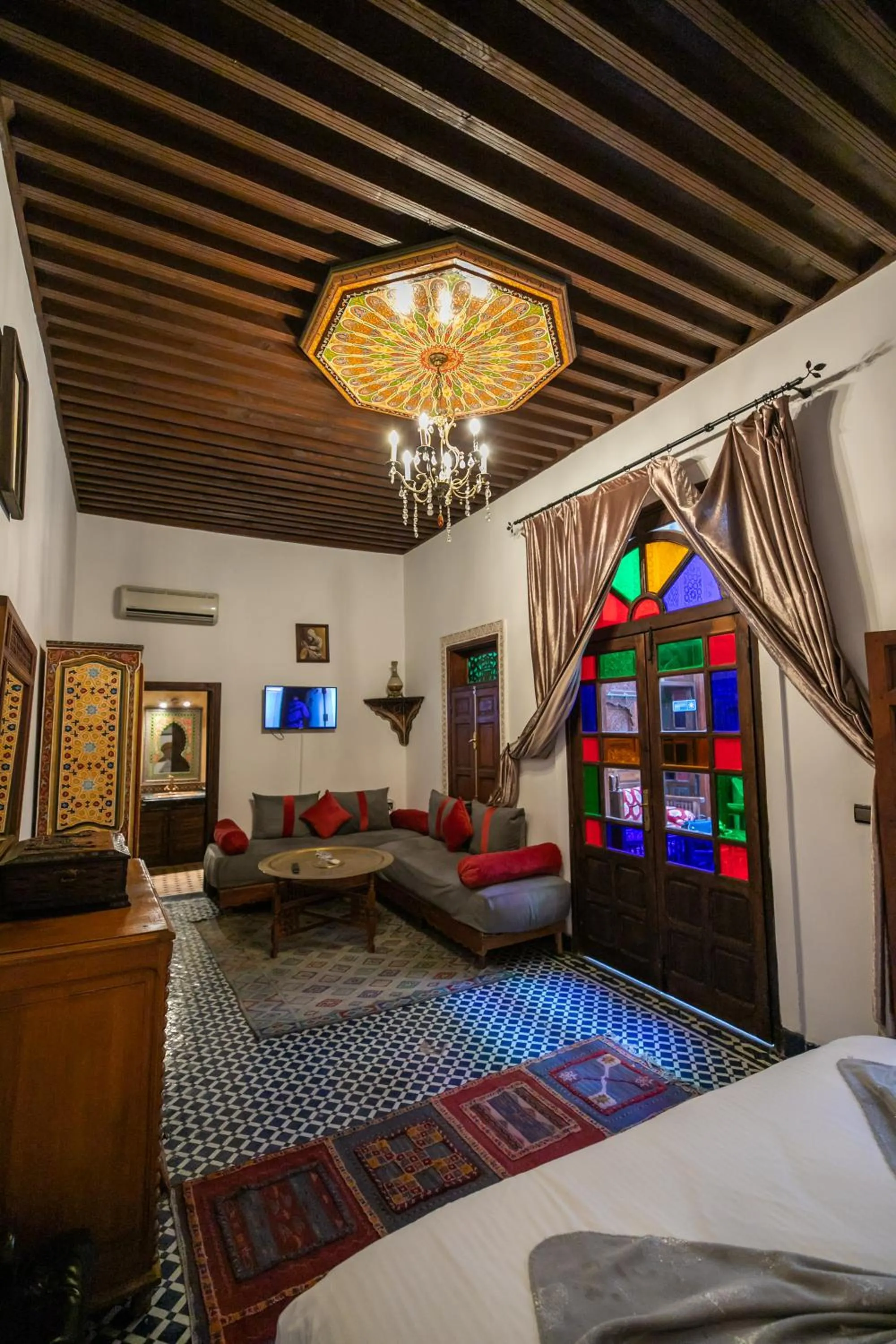 Bed in Riad Dar Chrifa - Luxury Escape