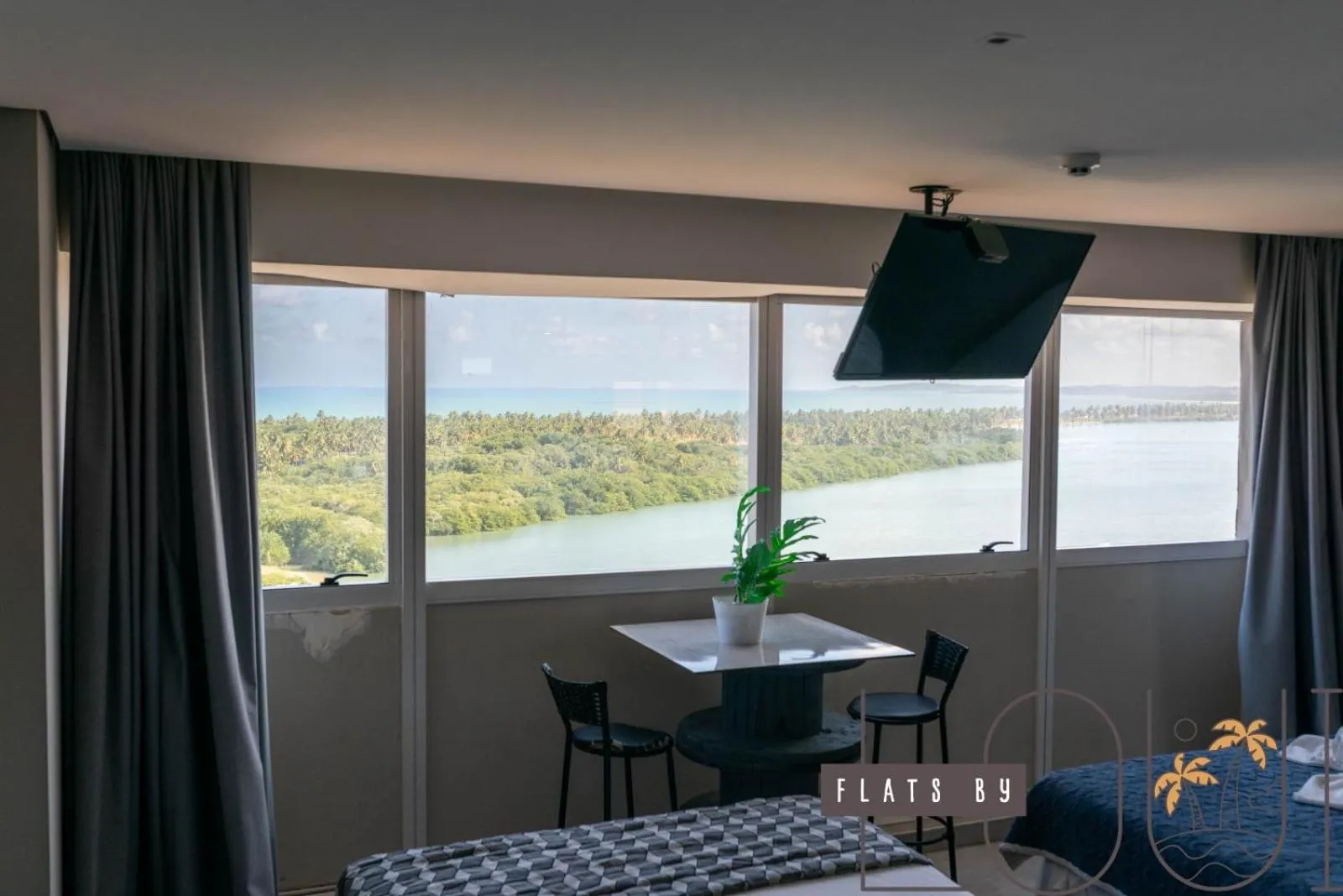 Bed in Paiva Flats By Loui