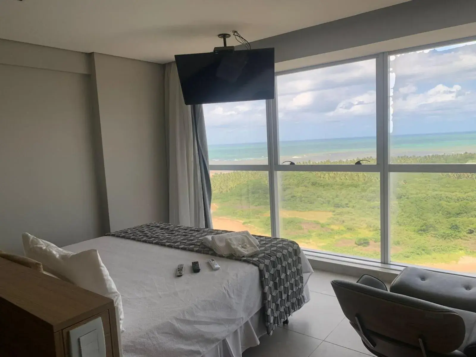 Studio Apartment in Paiva Flats By Loui Studio Apartment in Paiva Flats By Loui