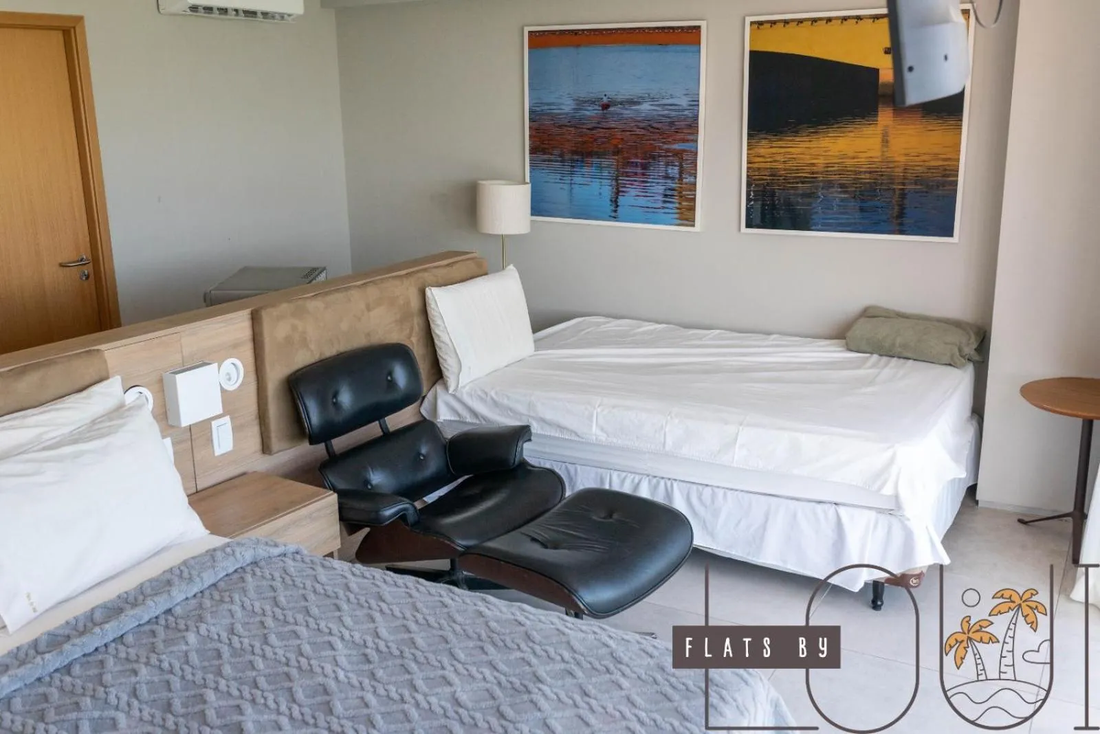 Bed in Paiva Flats By Loui