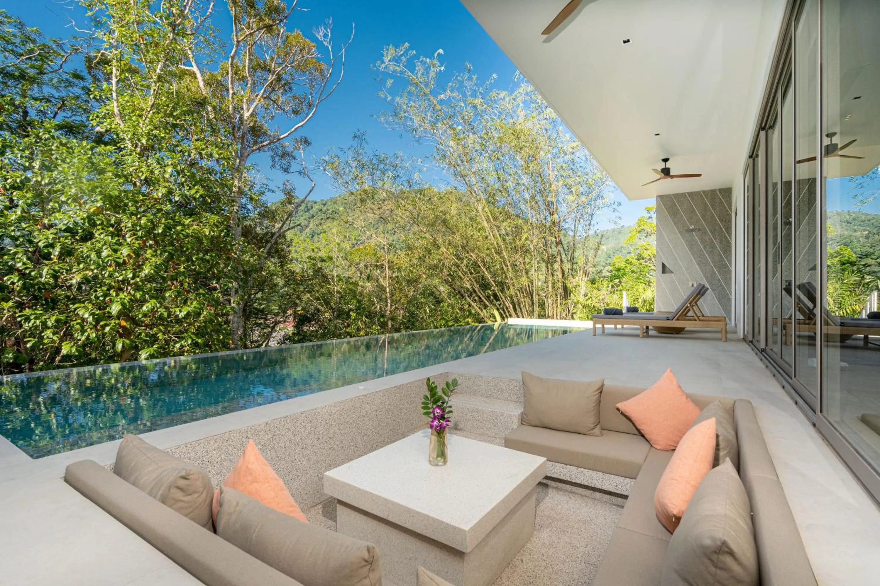 Seating area in Himmapana Villas - Hills