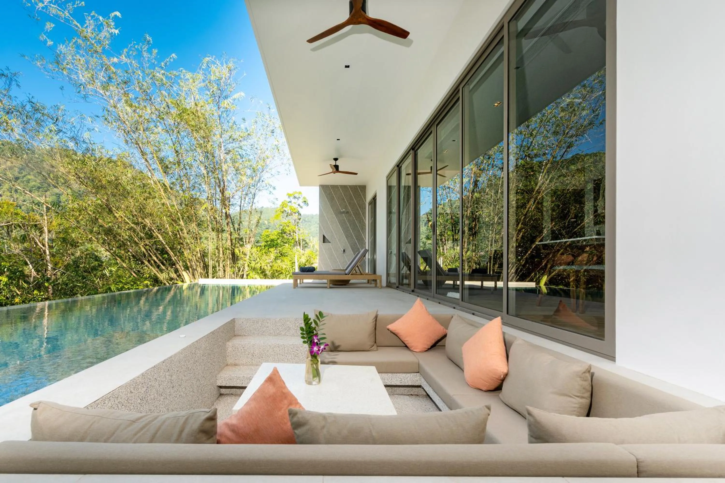 Seating area in Himmapana Villas - Hills