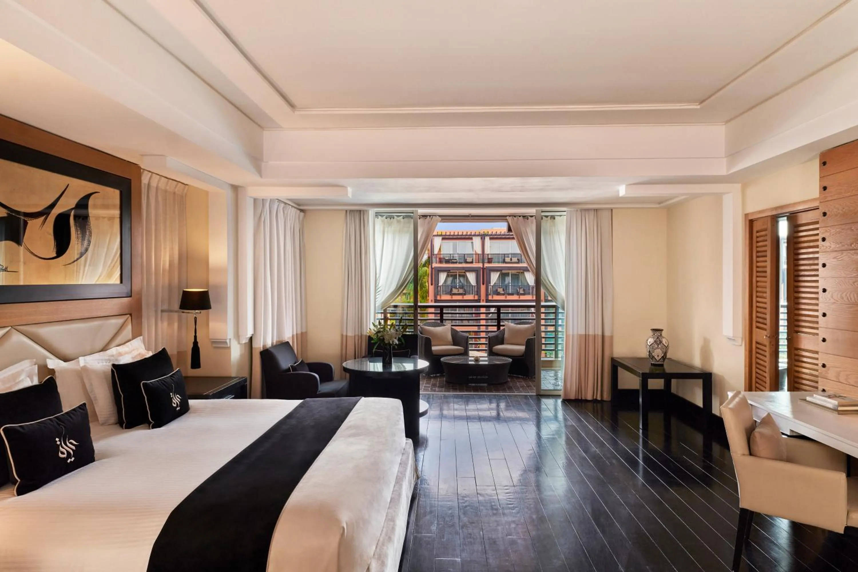 Bed in Hôtel & Ryads Barrière Le Naoura