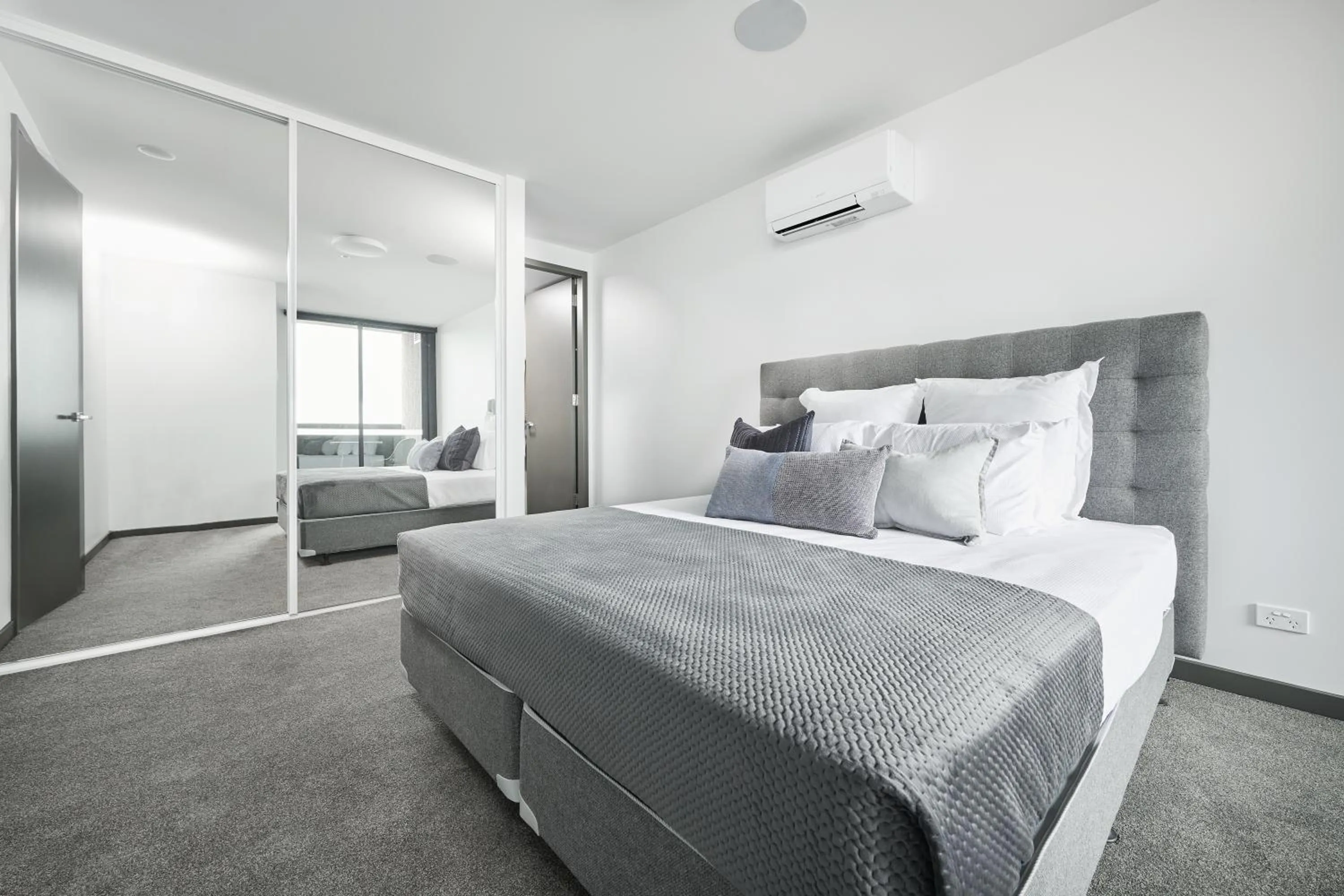 Bedroom, Bed in Quest Geelong Central