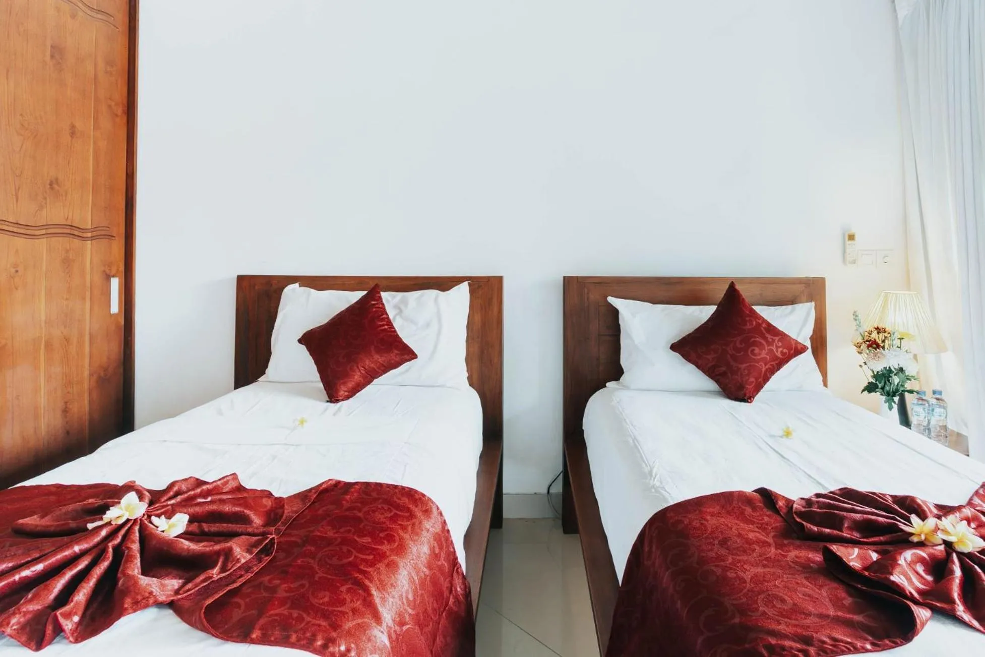 Bed in Villa Sukanami Sanur by ecommerceloka