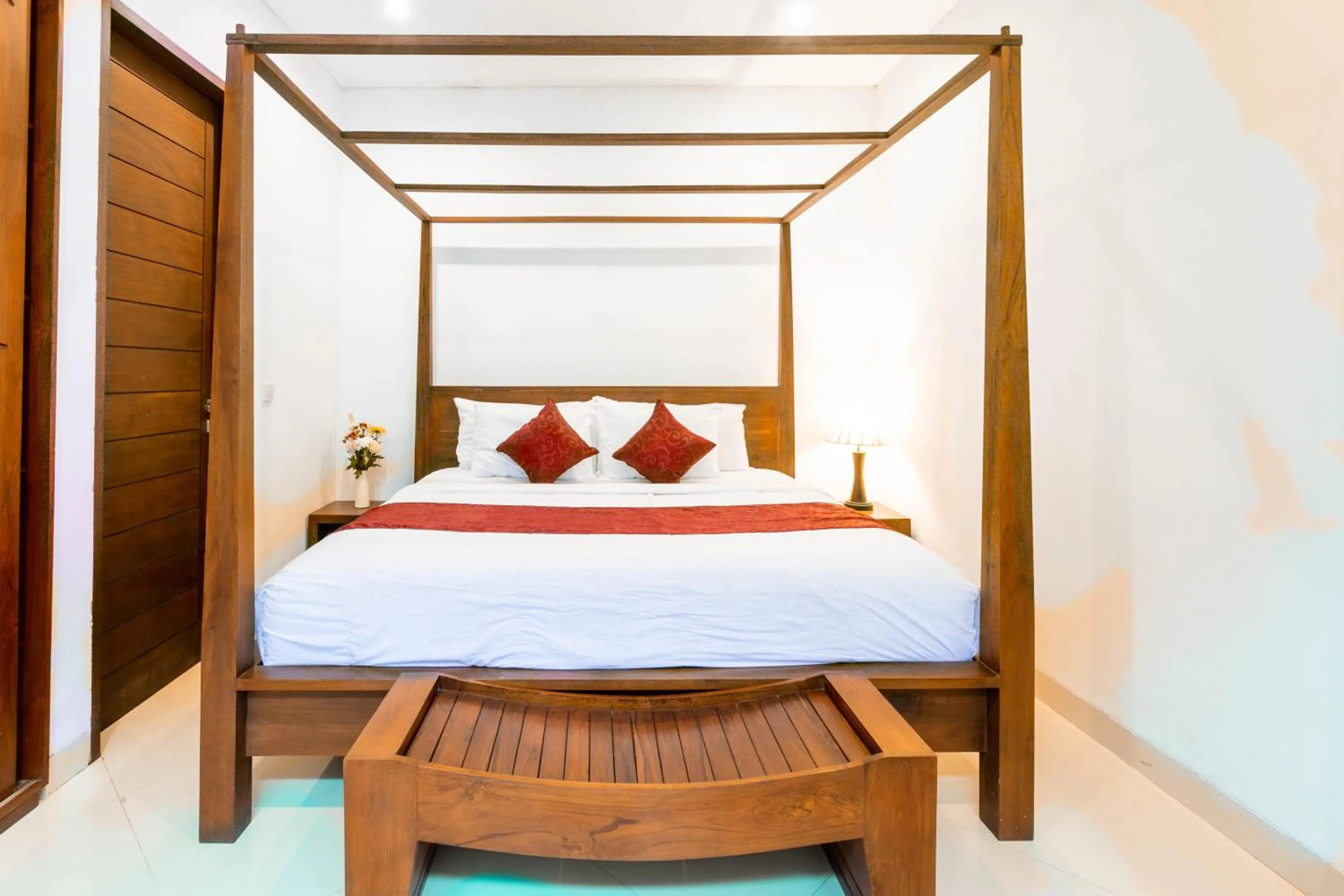 Bed in Villa Sukanami Sanur by ecommerceloka