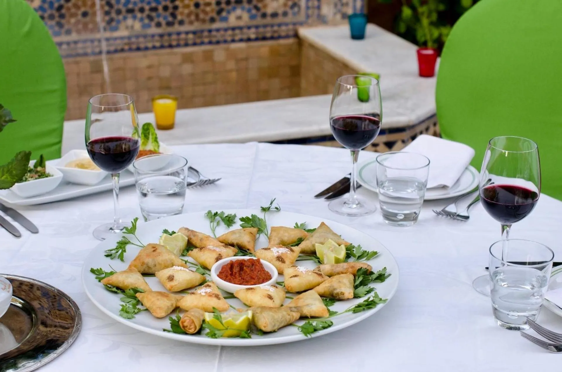 Restaurant/places to eat in Al Fassia Aguedal