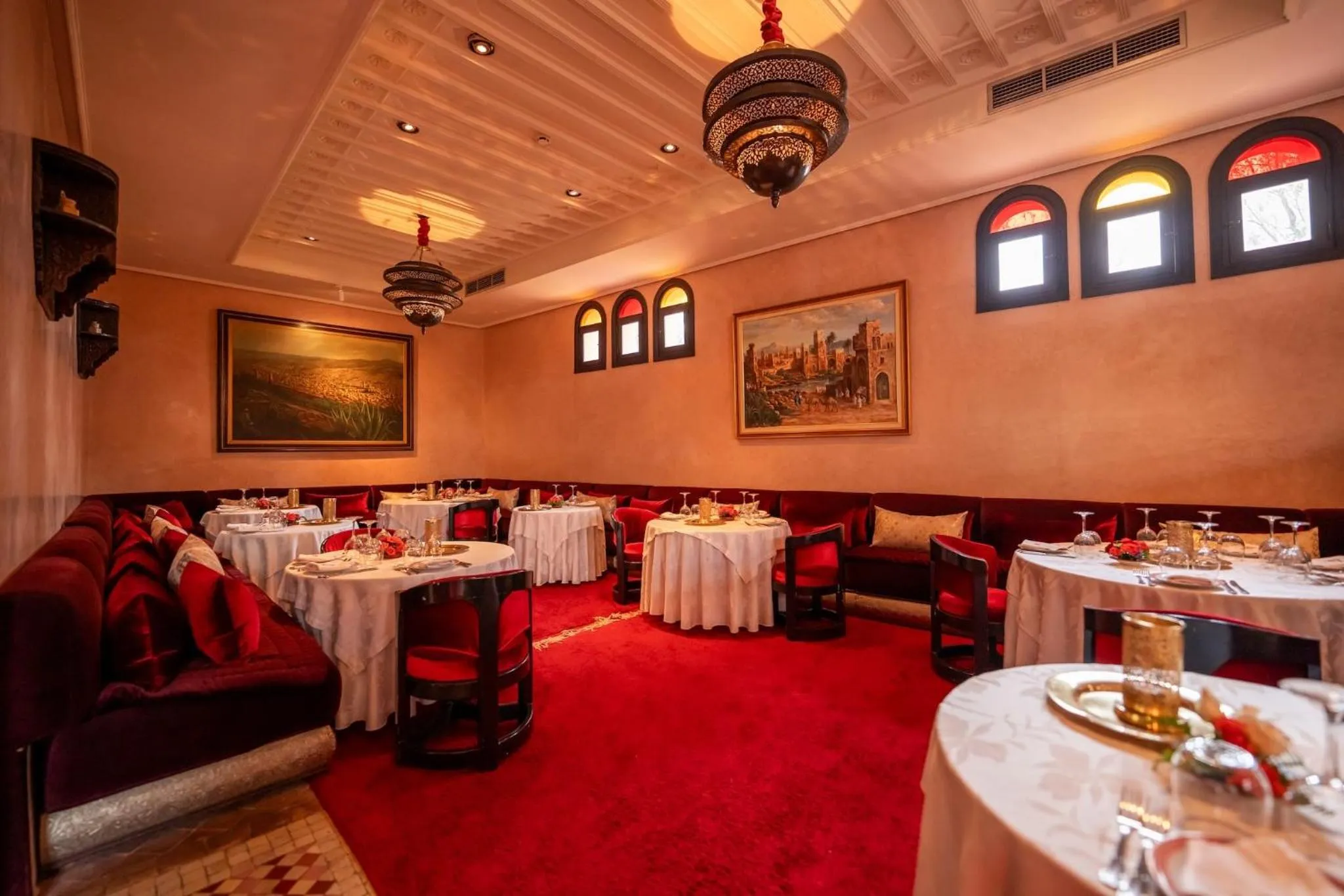 Restaurant/places to eat in Al Fassia Aguedal