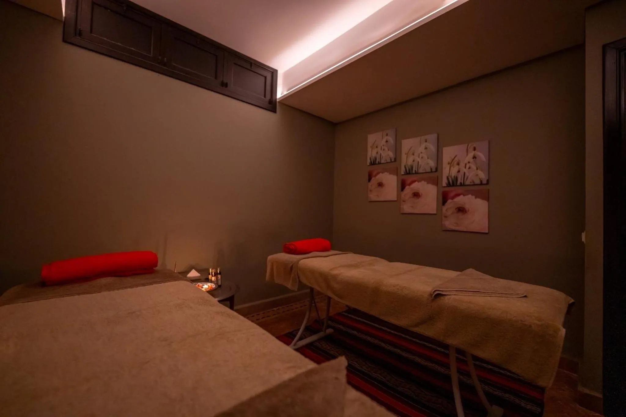 Massage in Al Fassia Aguedal