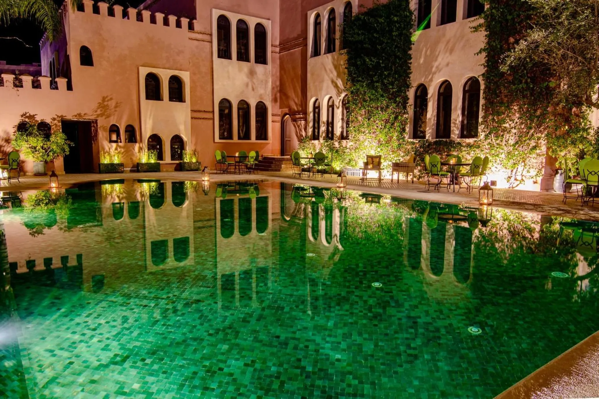 Property building in Al Fassia Aguedal