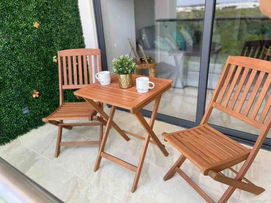 Patio in Luxury Condo, 2BR, Fast Internet, Condo Akul