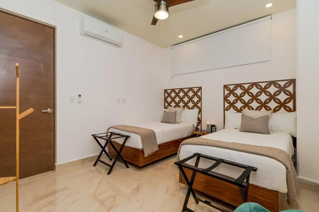 Photo of the whole room, Bed in Luxury Condo, 2BR, Fast Internet, Condo Akul