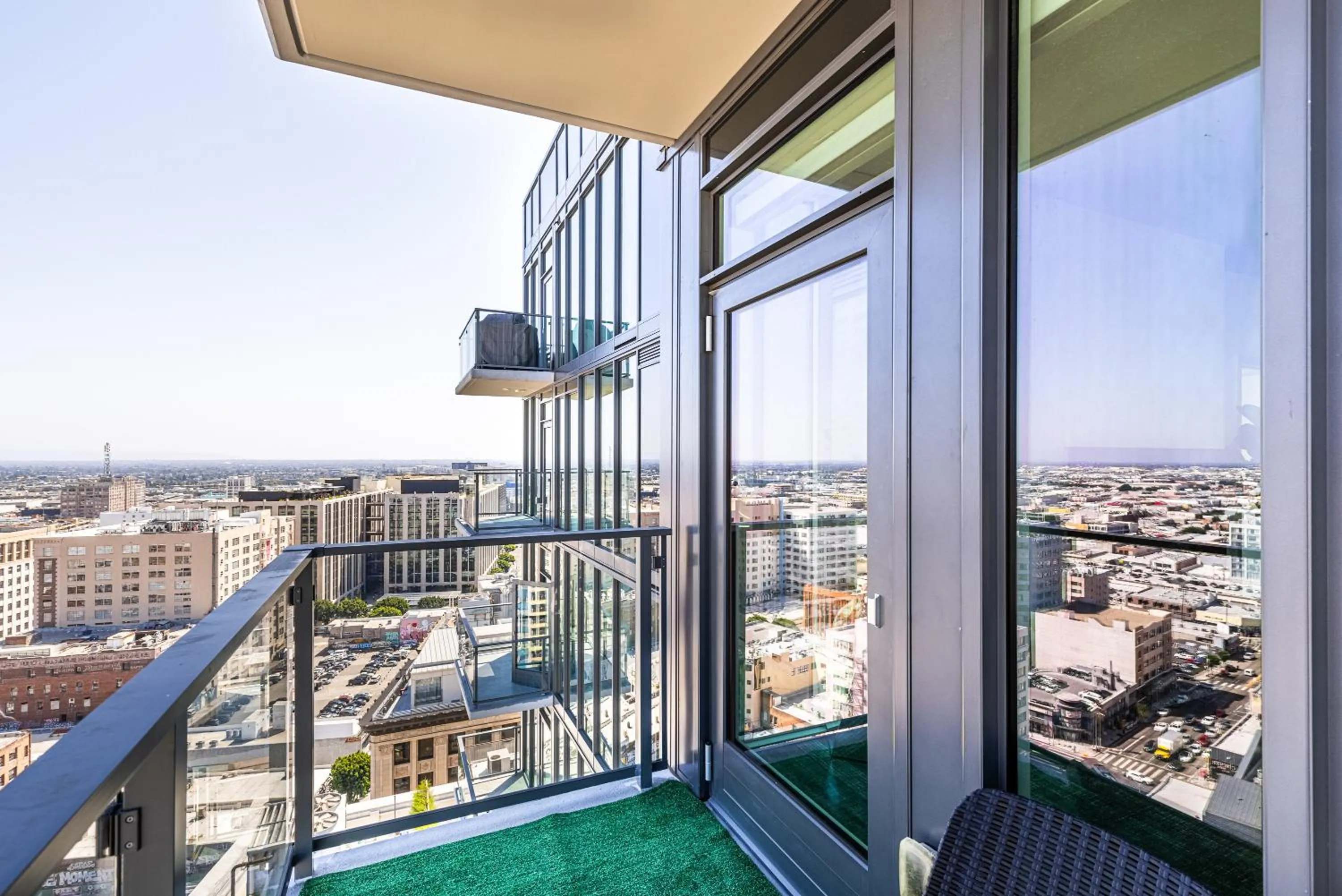 Balcony/Terrace in Top Floor High Rise 3 Bed DTLA Skyscraper Penthouse