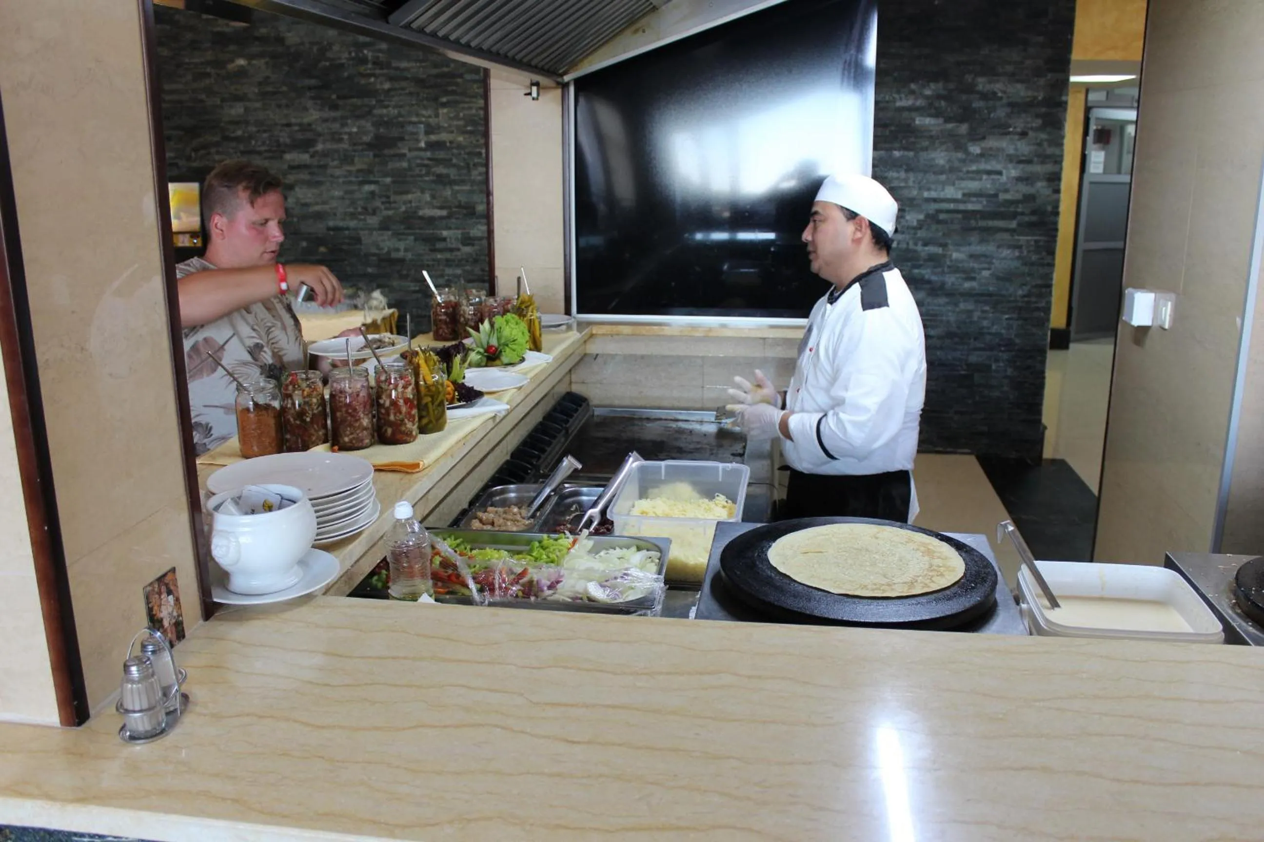 Restaurant/places to eat in Vile Oliva Hotel & Resort