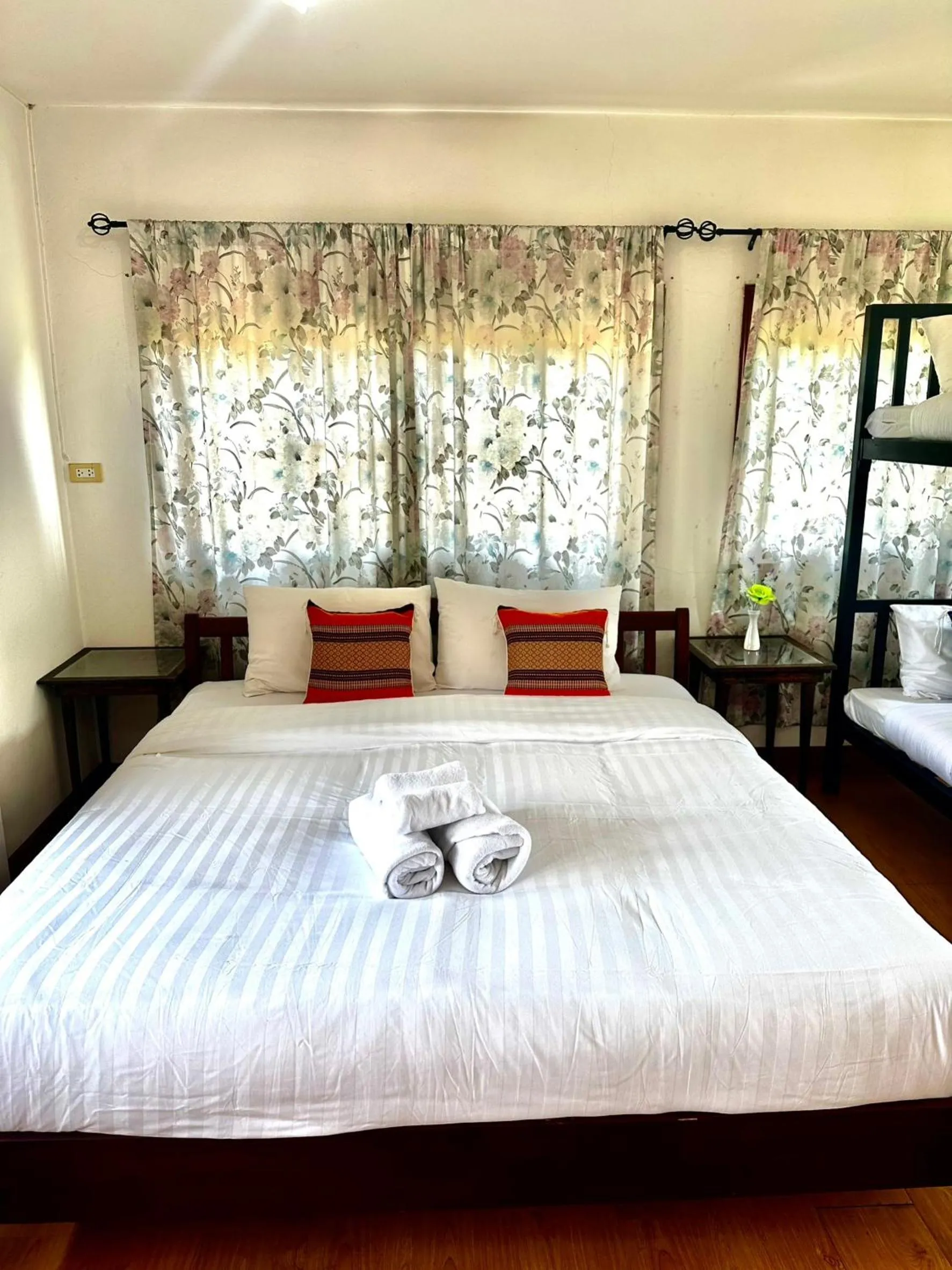 Bed in Soft Resort Kad Farang Hangdong