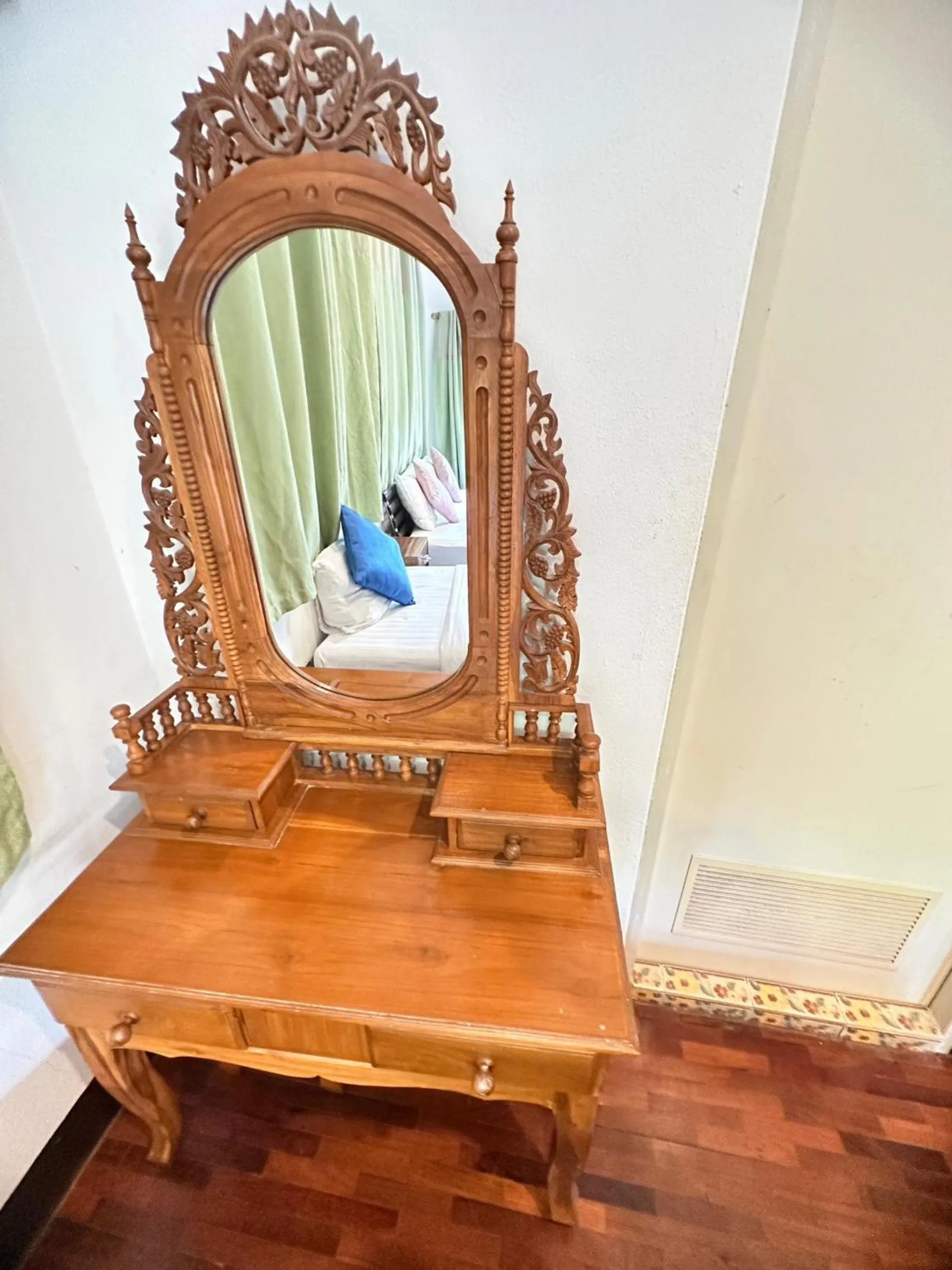 wardrobe, Bed in Soft Resort Kad Farang Hangdong