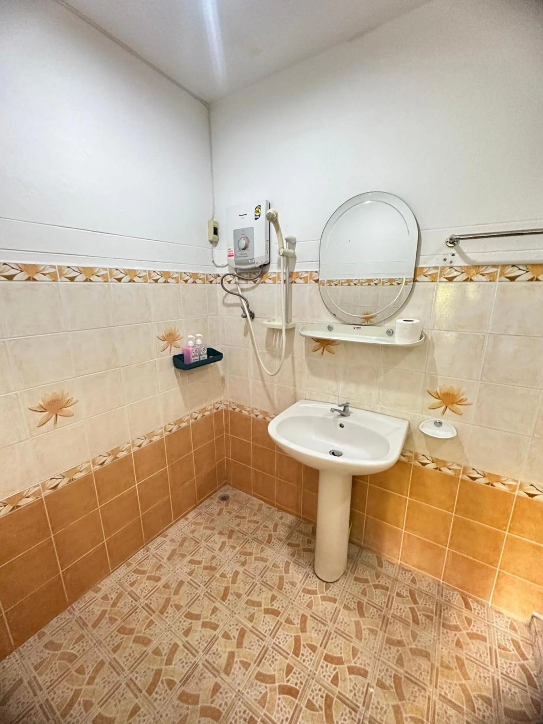 Shower in Soft Resort Kad Farang Hangdong