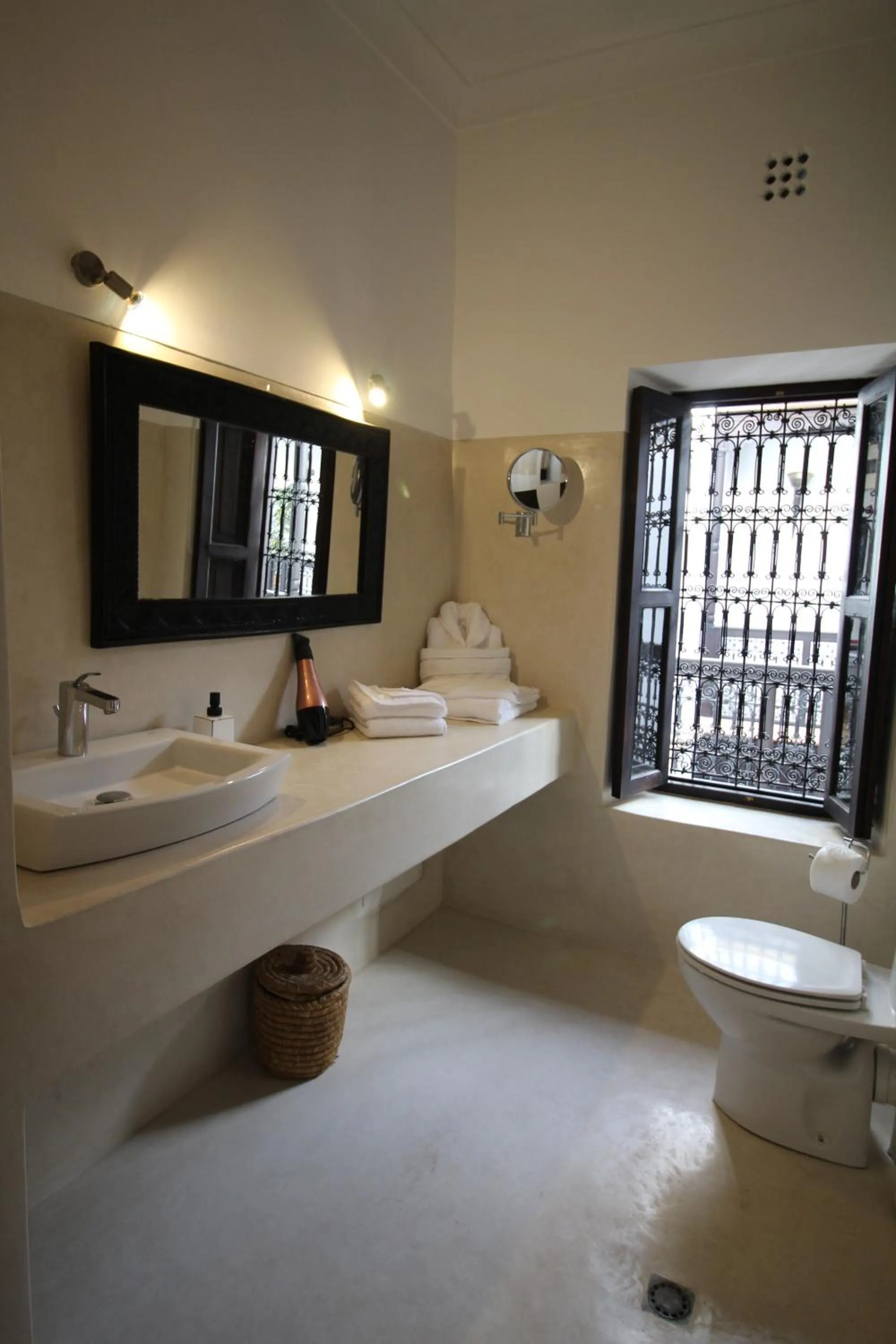 Bathroom in Riad Les 5 Soeurs