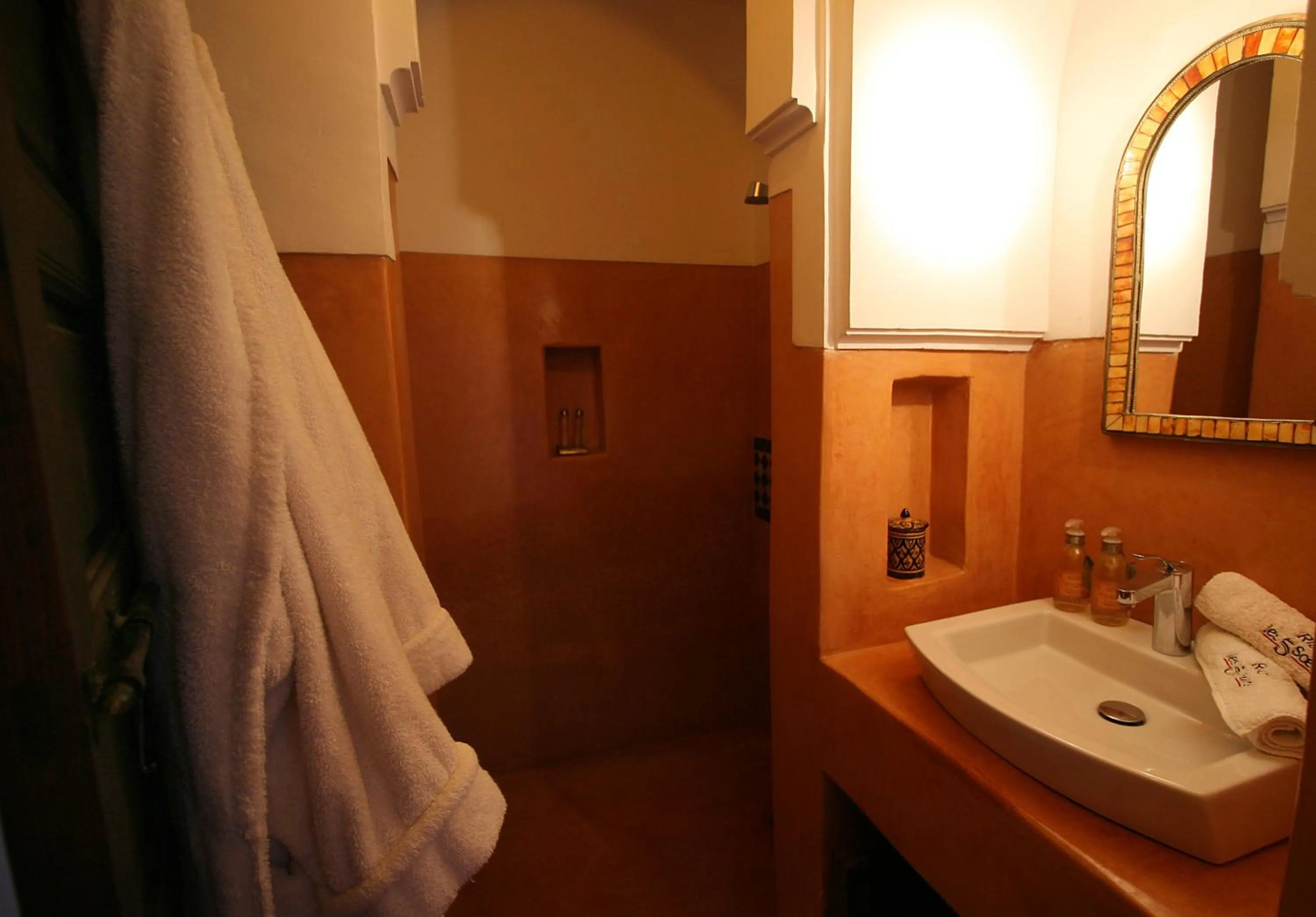 Bathroom in Riad Les 5 Soeurs