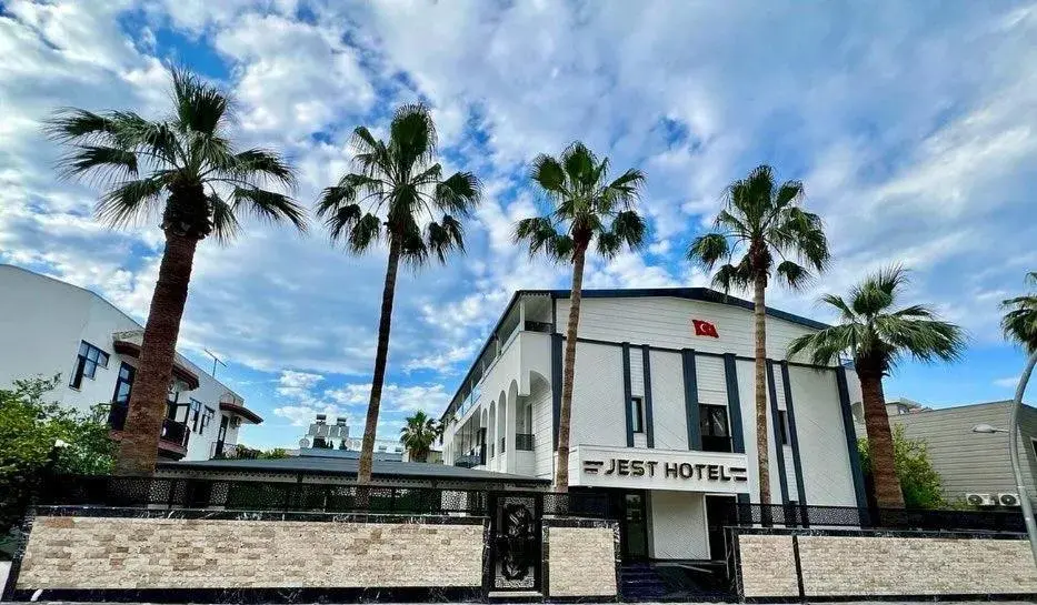 Jest Hotel Jest Hotel