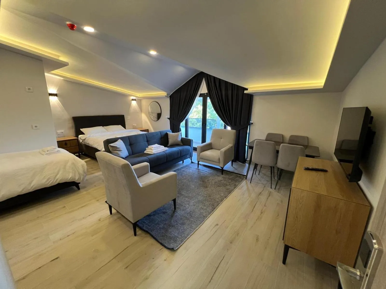 TV and multimedia, Bed in Jest Hotel