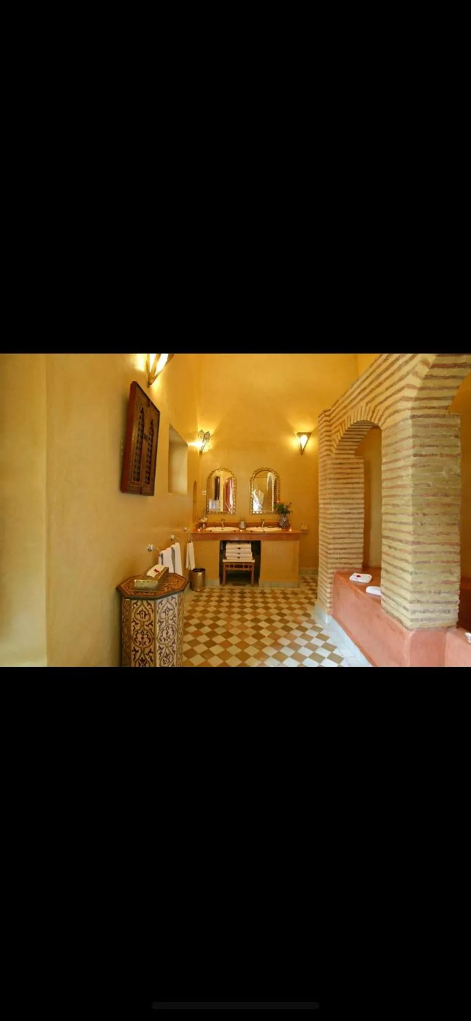 Bathroom, Bed in Riad & Spa Esprit Du Maroc