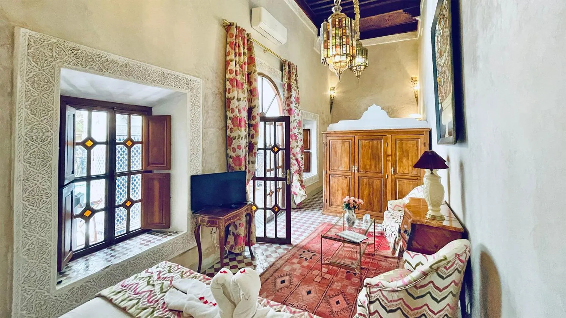 Photo of the whole room, Bed in Riad & Spa Esprit Du Maroc