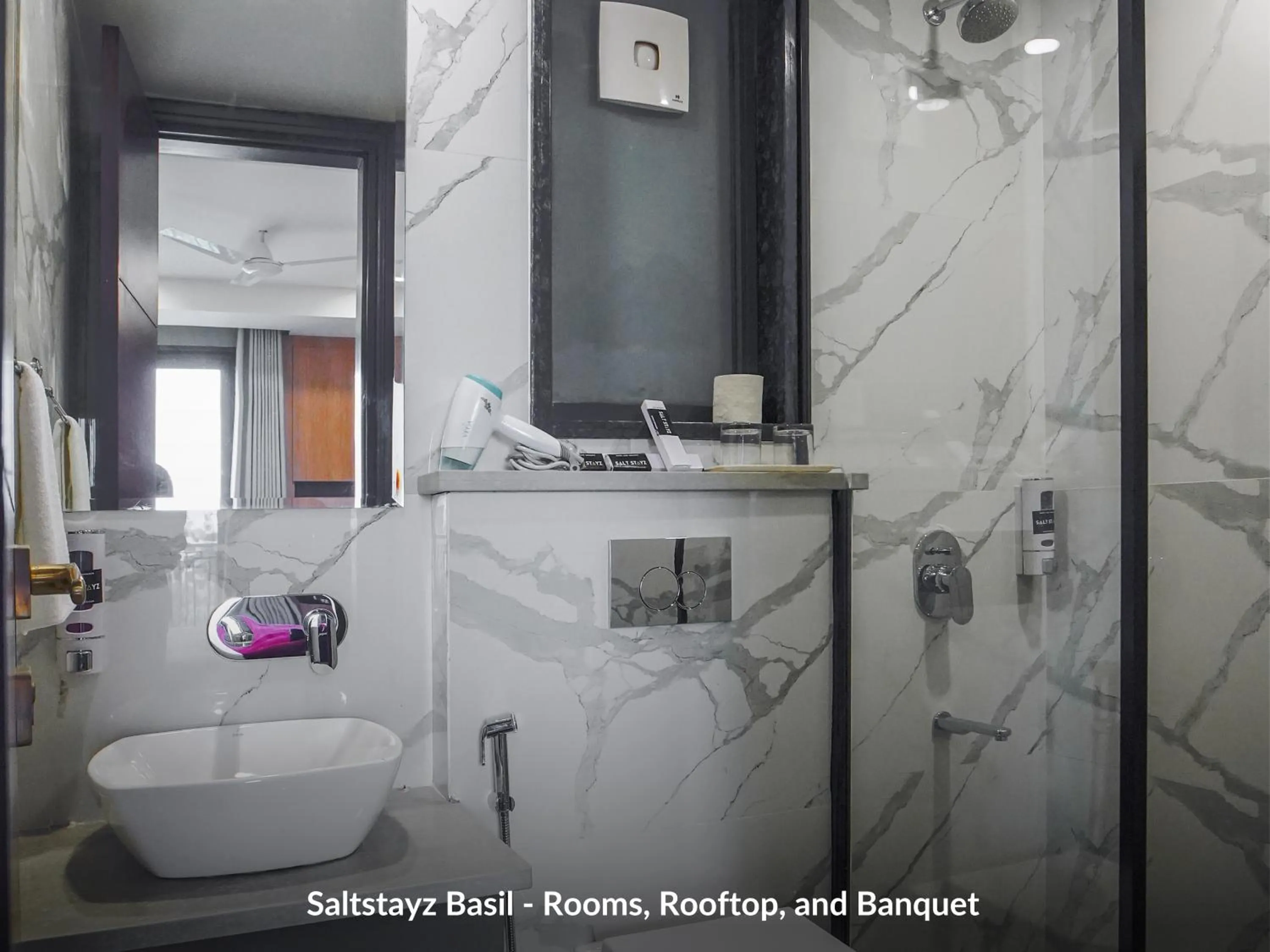 Shower in Saltstayz Basil - Near Golf Course Road & Extension Road