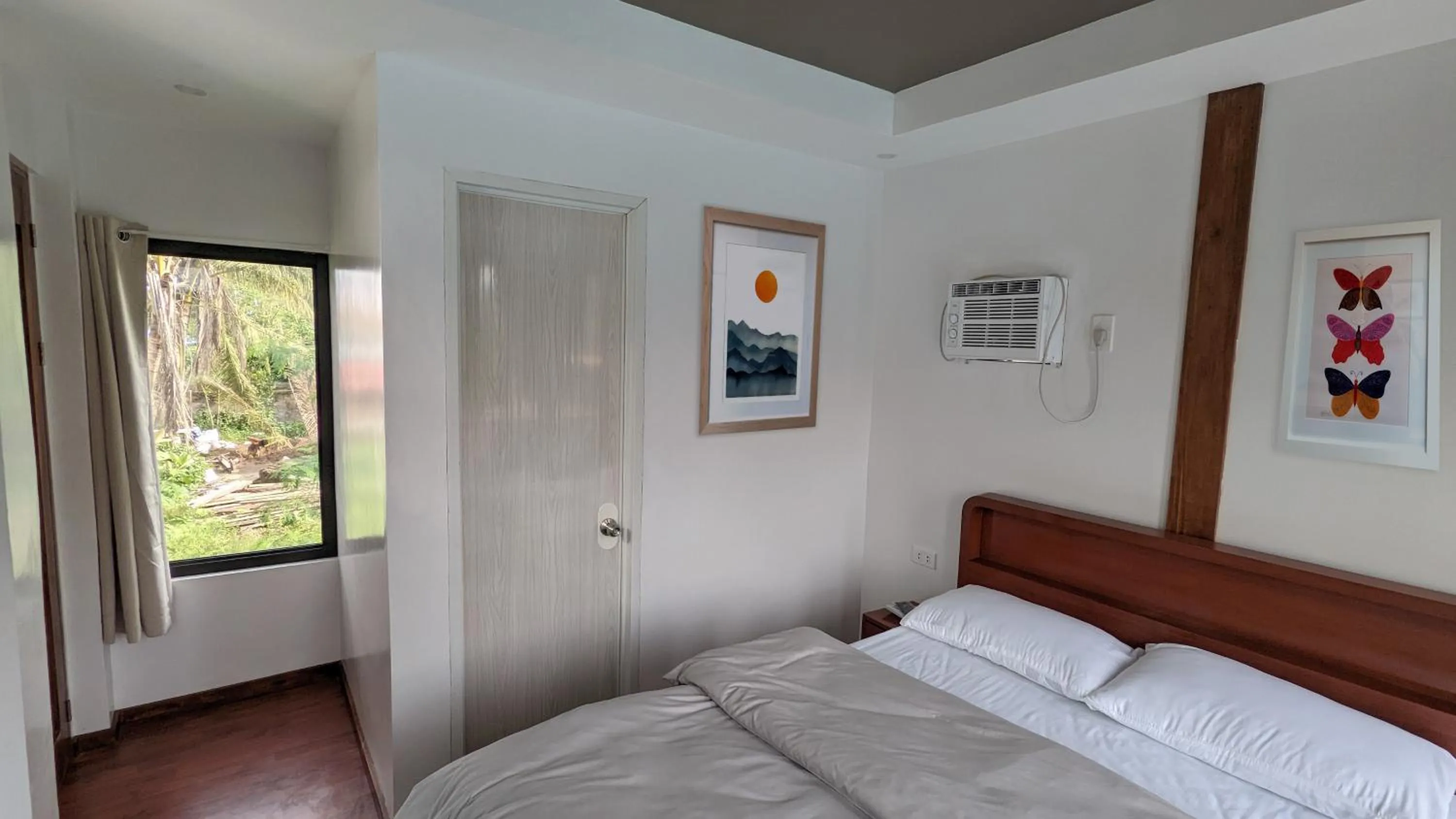 Bed in Bakawan Hideaway Resort and Restaurant