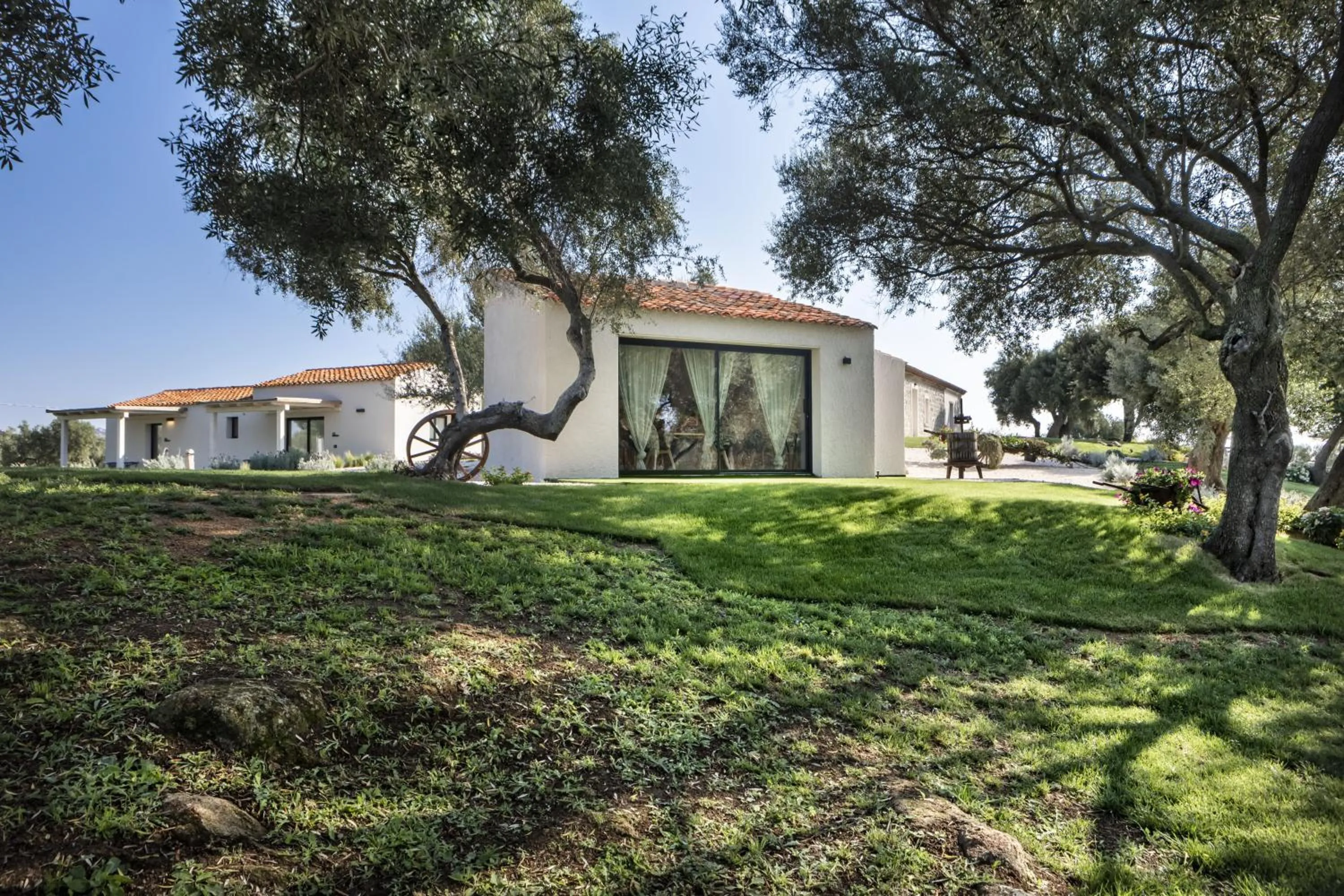 Property building in Uddastri Retreat