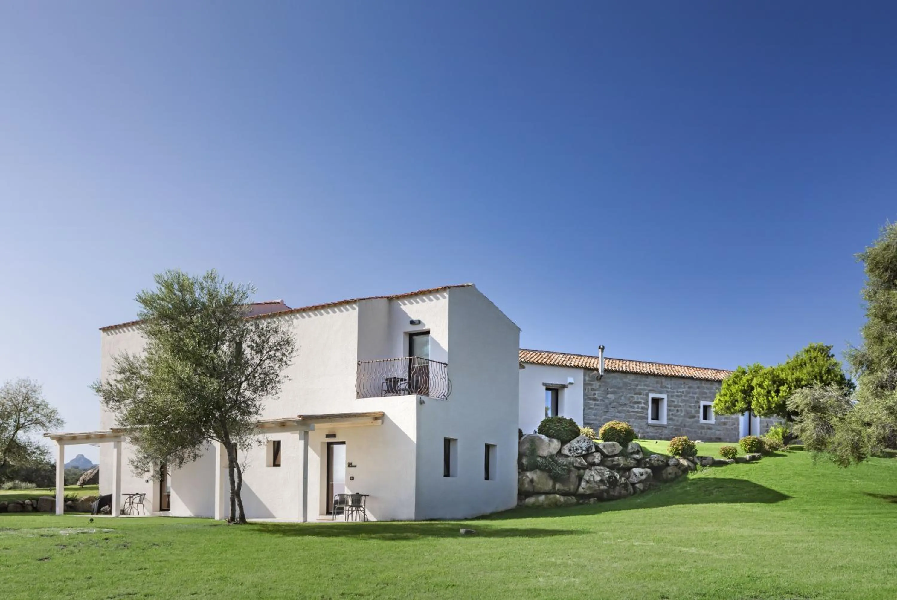 Property building in Uddastri Retreat