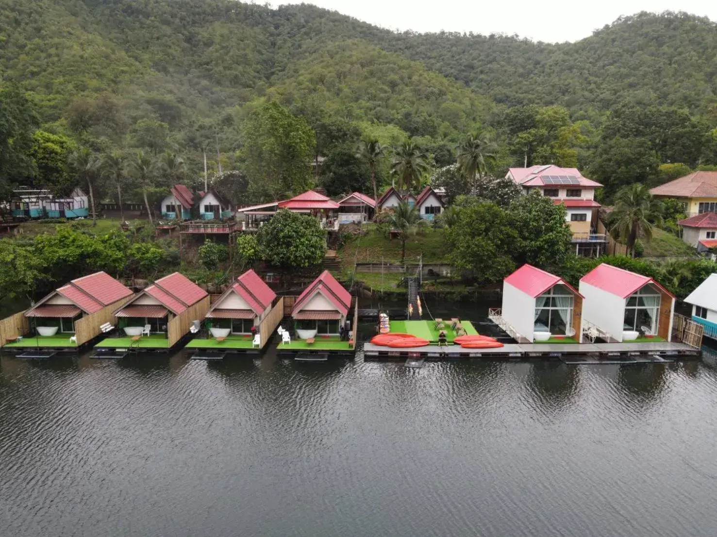Studio with Lake View in Lake Hill Resort Kanchanaburi Studio with Lake View in Lake Hill Resort Kanchanaburi