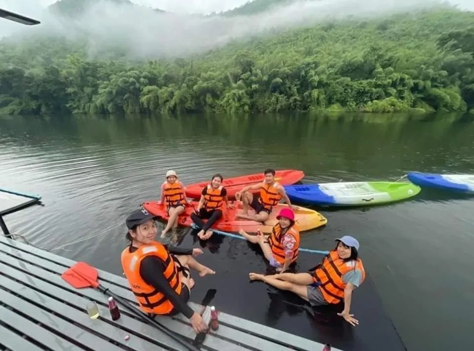 group of guests in Lake Hill Resort Kanchanaburi