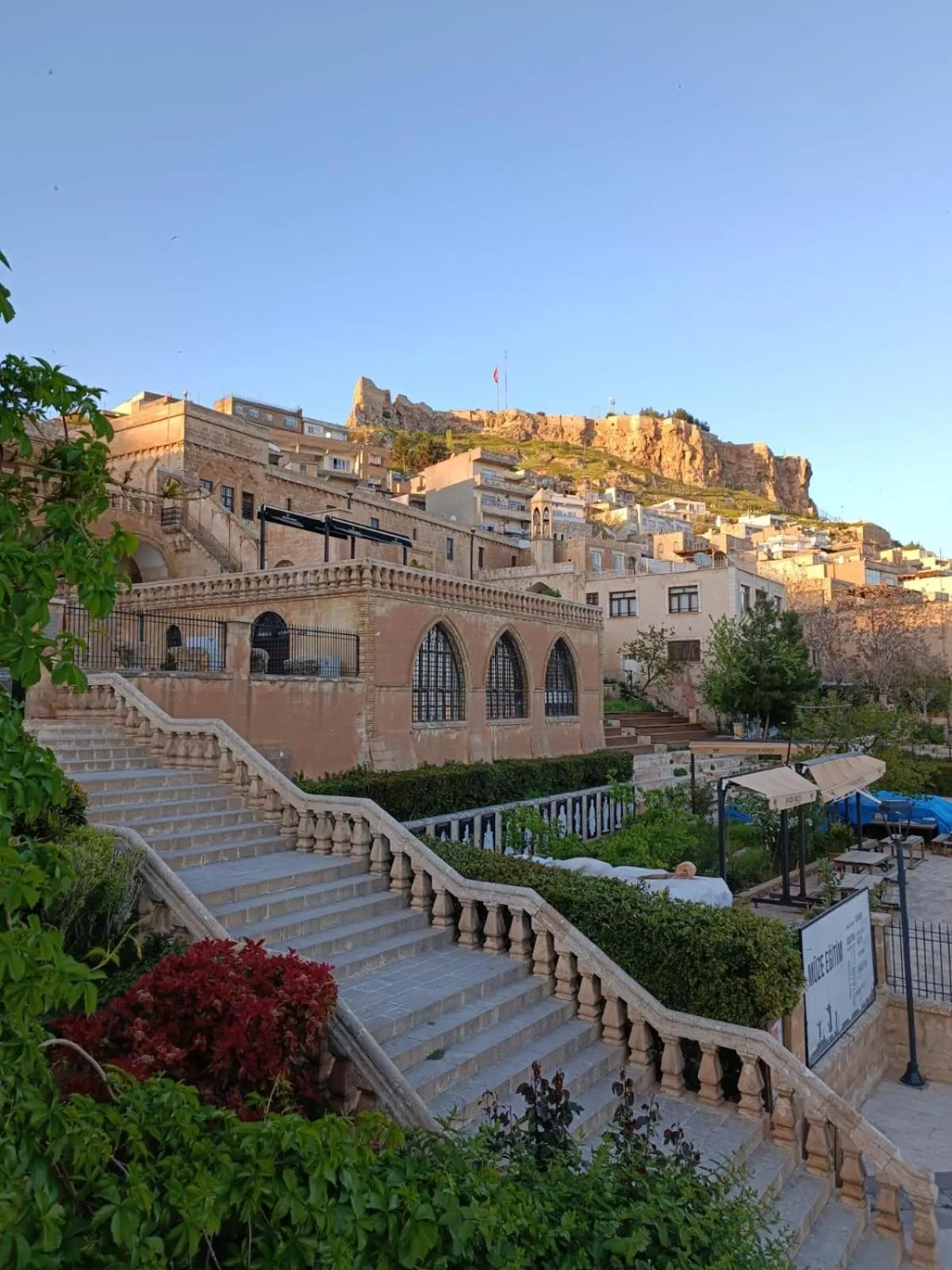 TUĞMANER Small House AJAR
