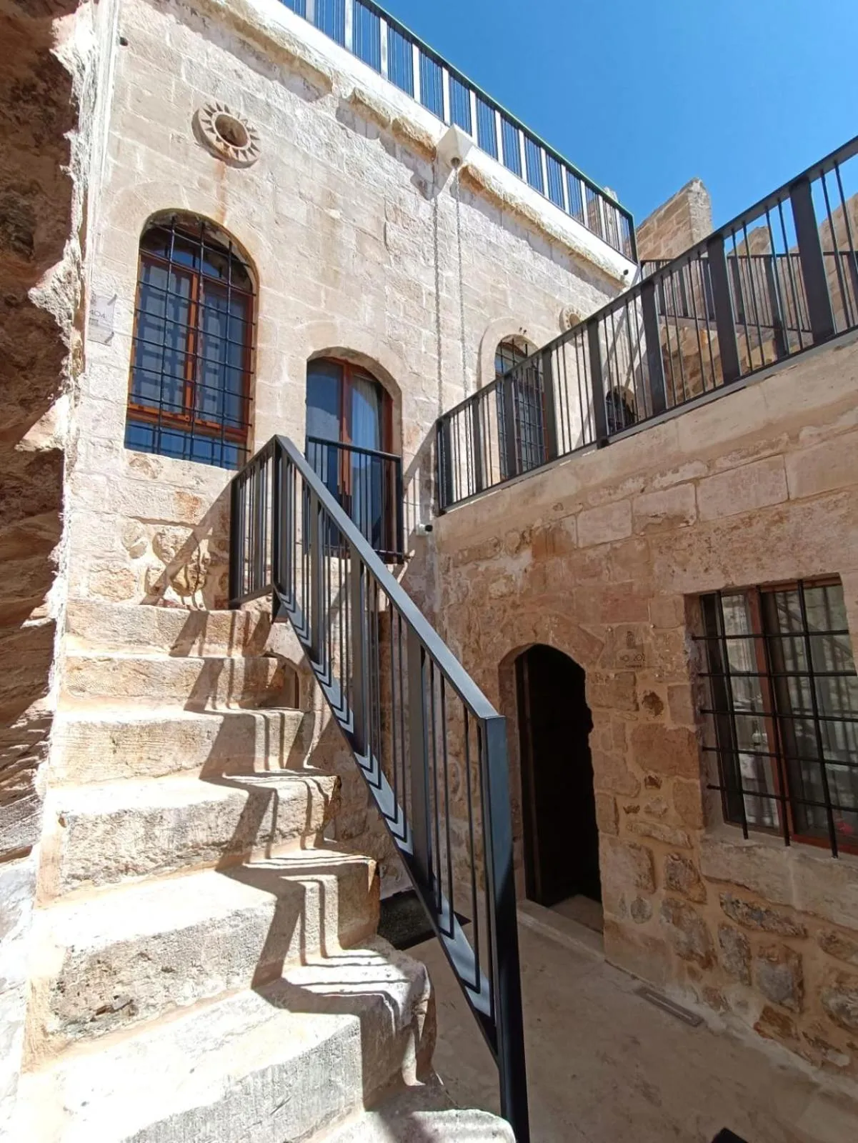 TUĞMANER Small House AJAR