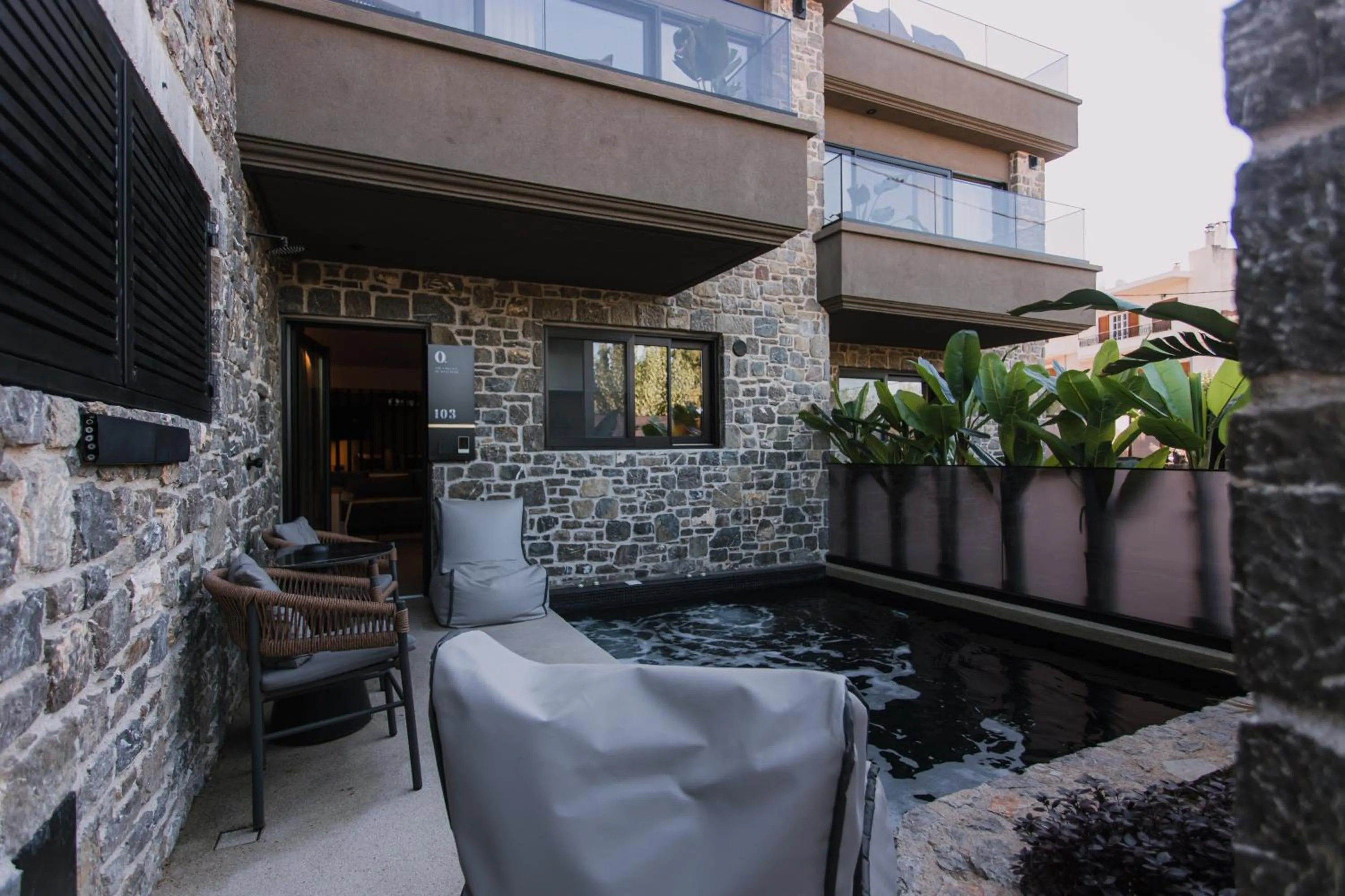 Swimming pool in Opal Executive Suites