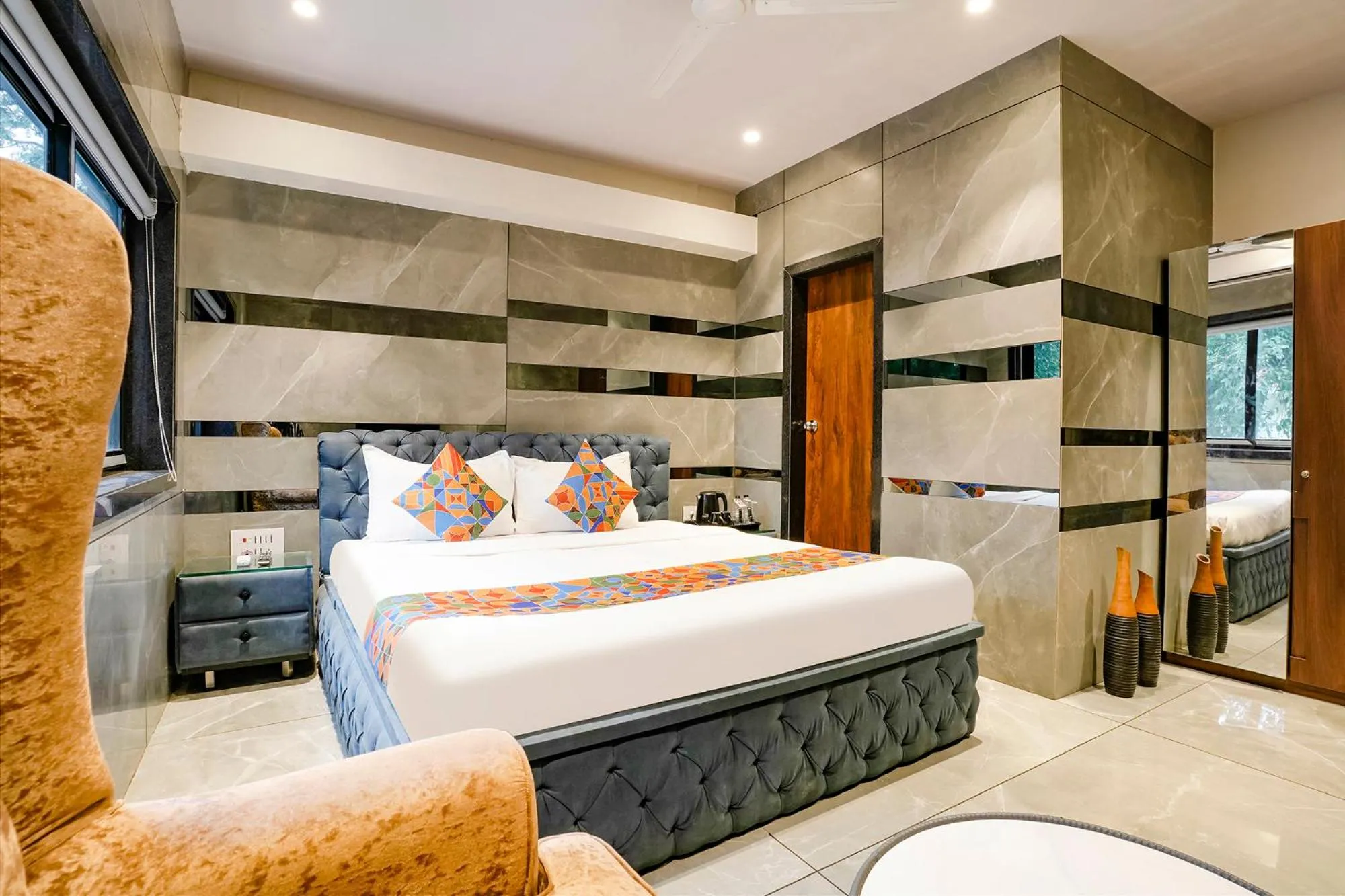 Bed in FabHotel Prime Welcome Palace - Inside Chandni Chowk Complex