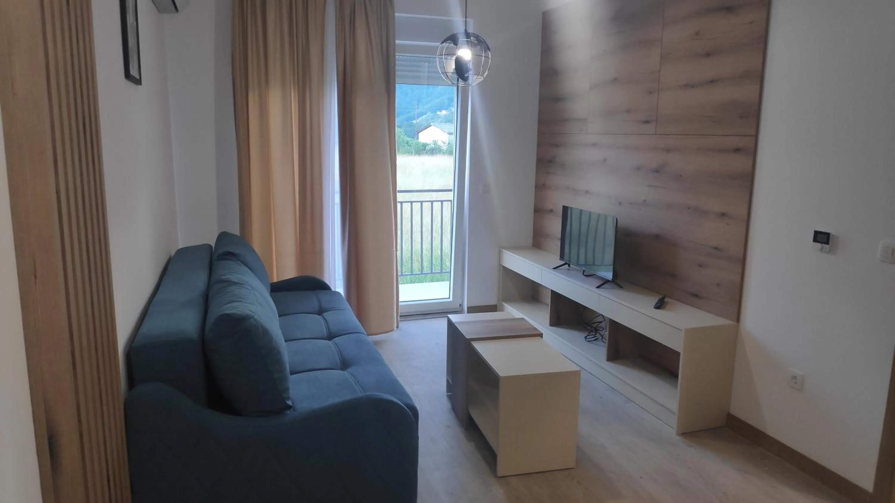 TV and multimedia in Pini Apart-hotel