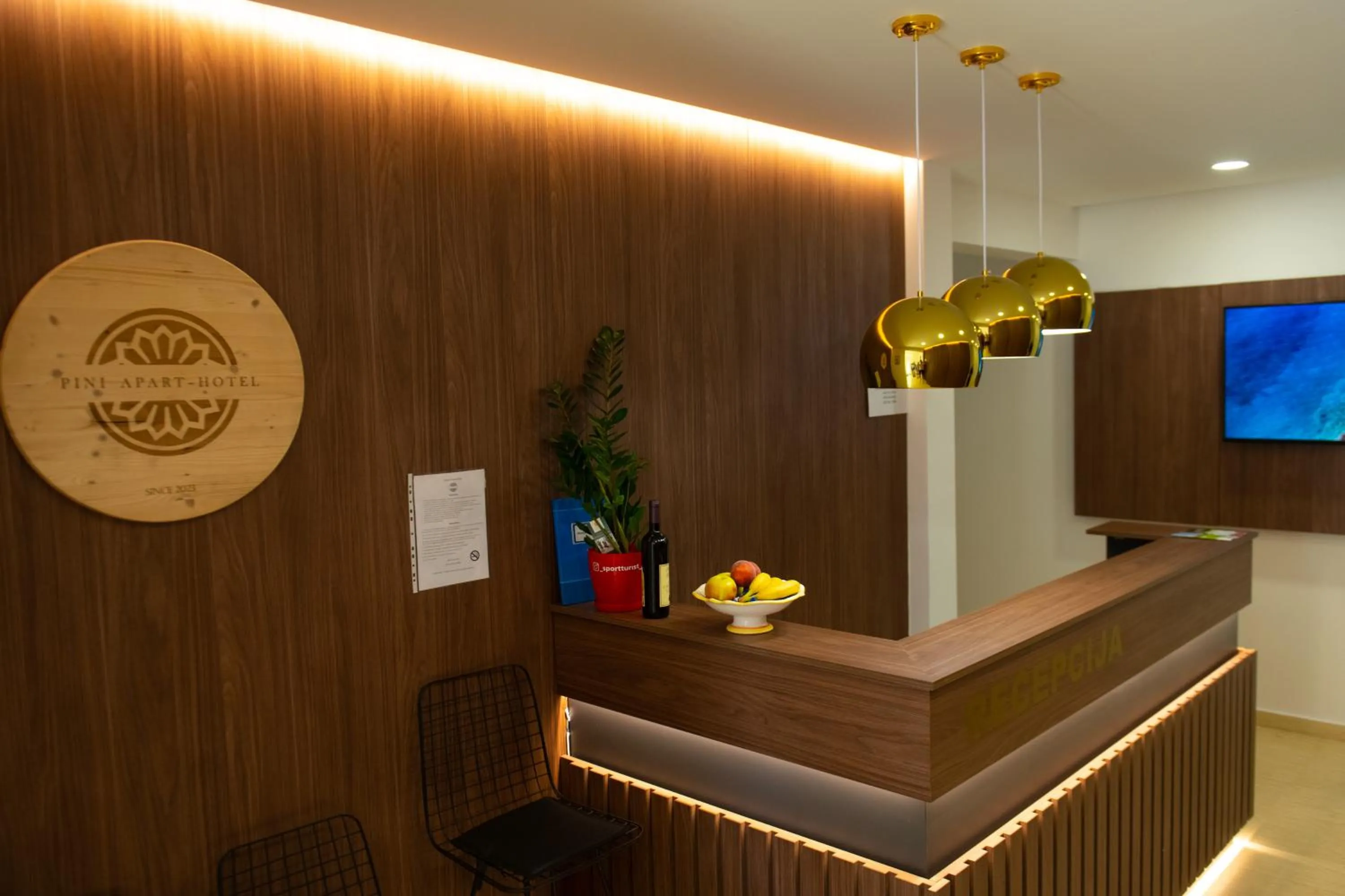 Meeting/conference room in Pini Apart-hotel