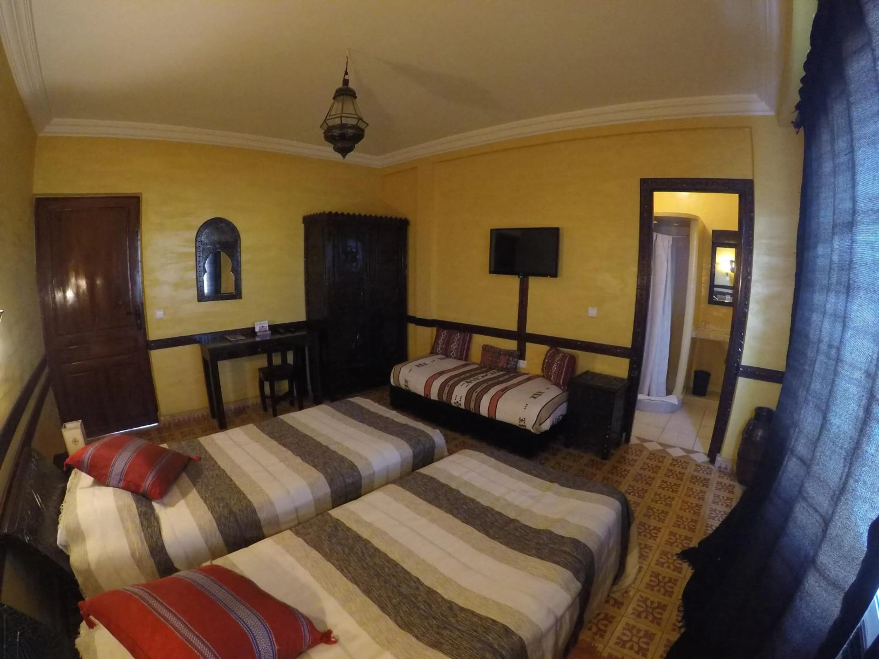 Photo of the whole room, Bed in Riad Zahra